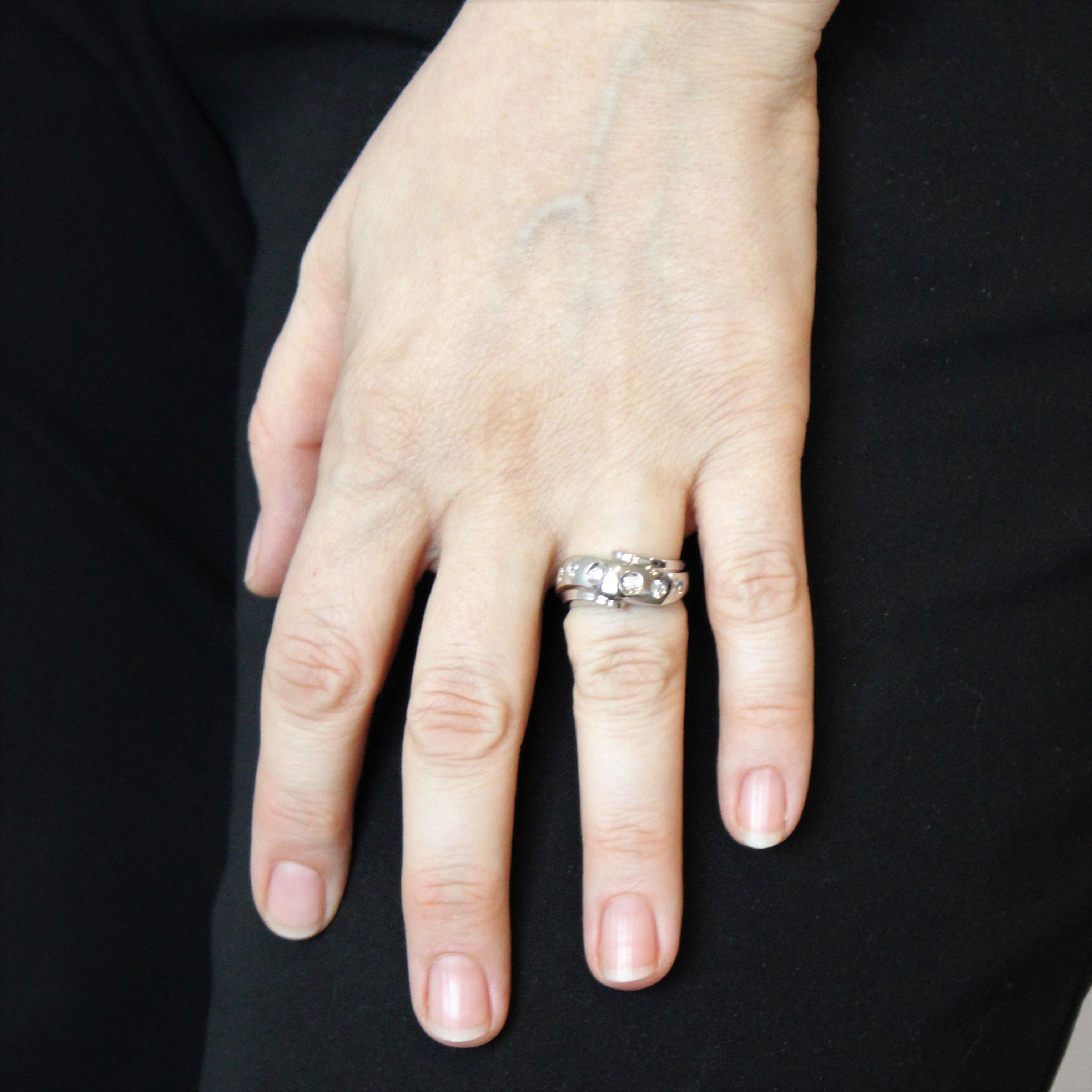 Diamond Flush Set Cross Over Ring | 0.30ctw | SZ 6.5 |