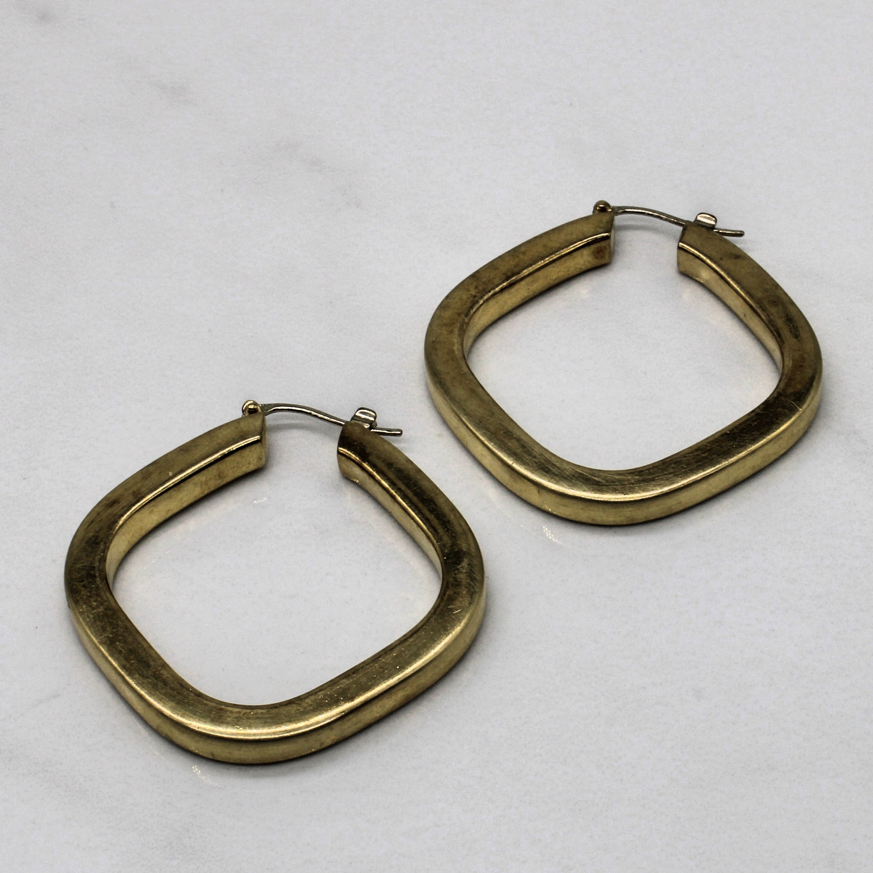 Soft Square Hoop Earrings |