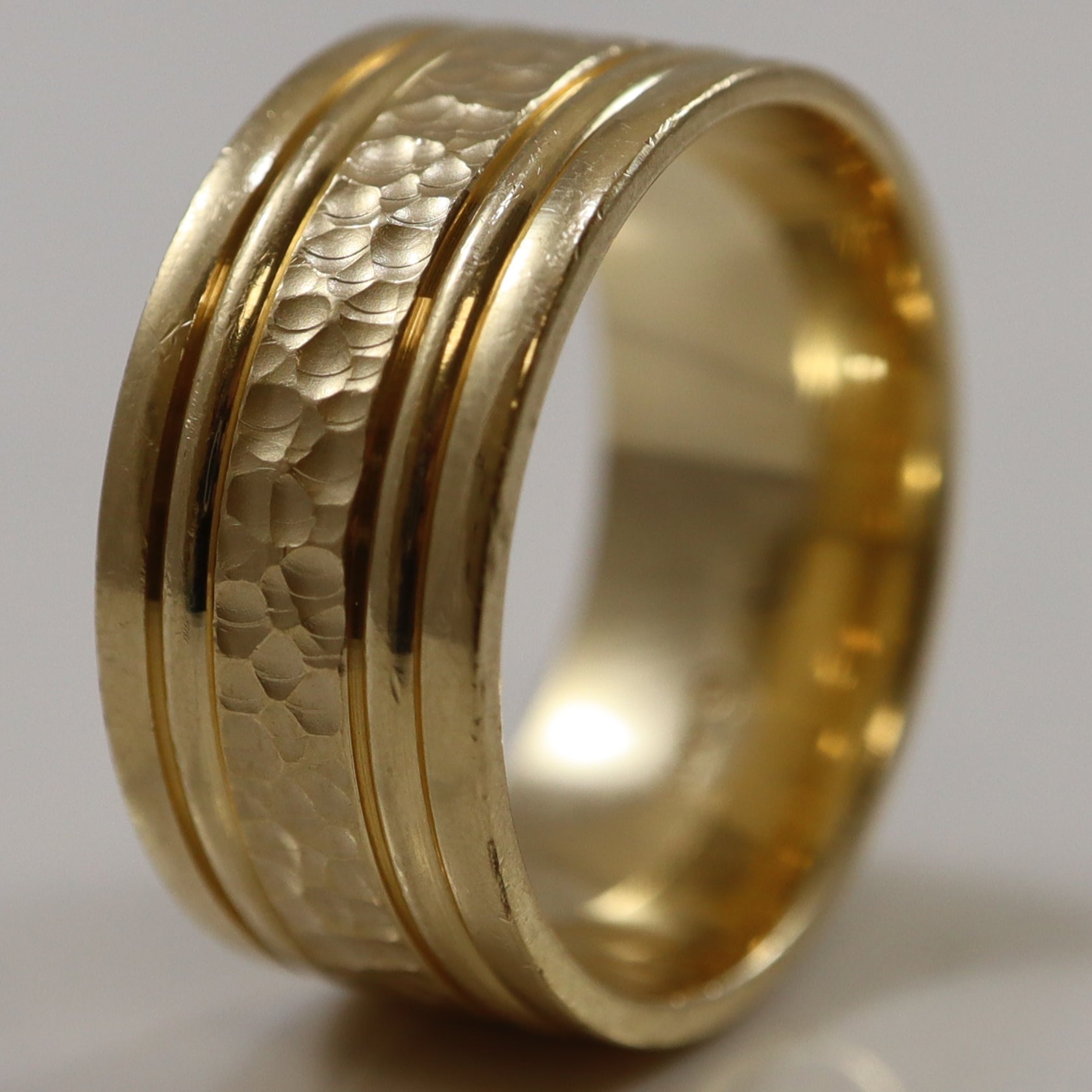 Hammered Yellow Gold Band | SZ 9.5 |