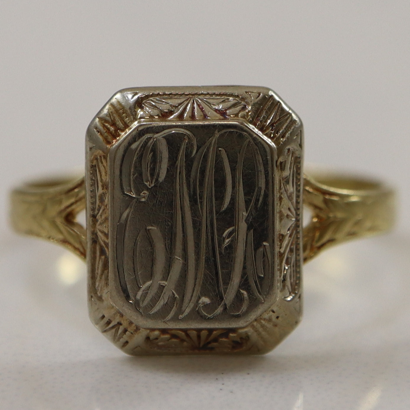 Bague chevalière Art Déco gravée | Taille 6,5 |