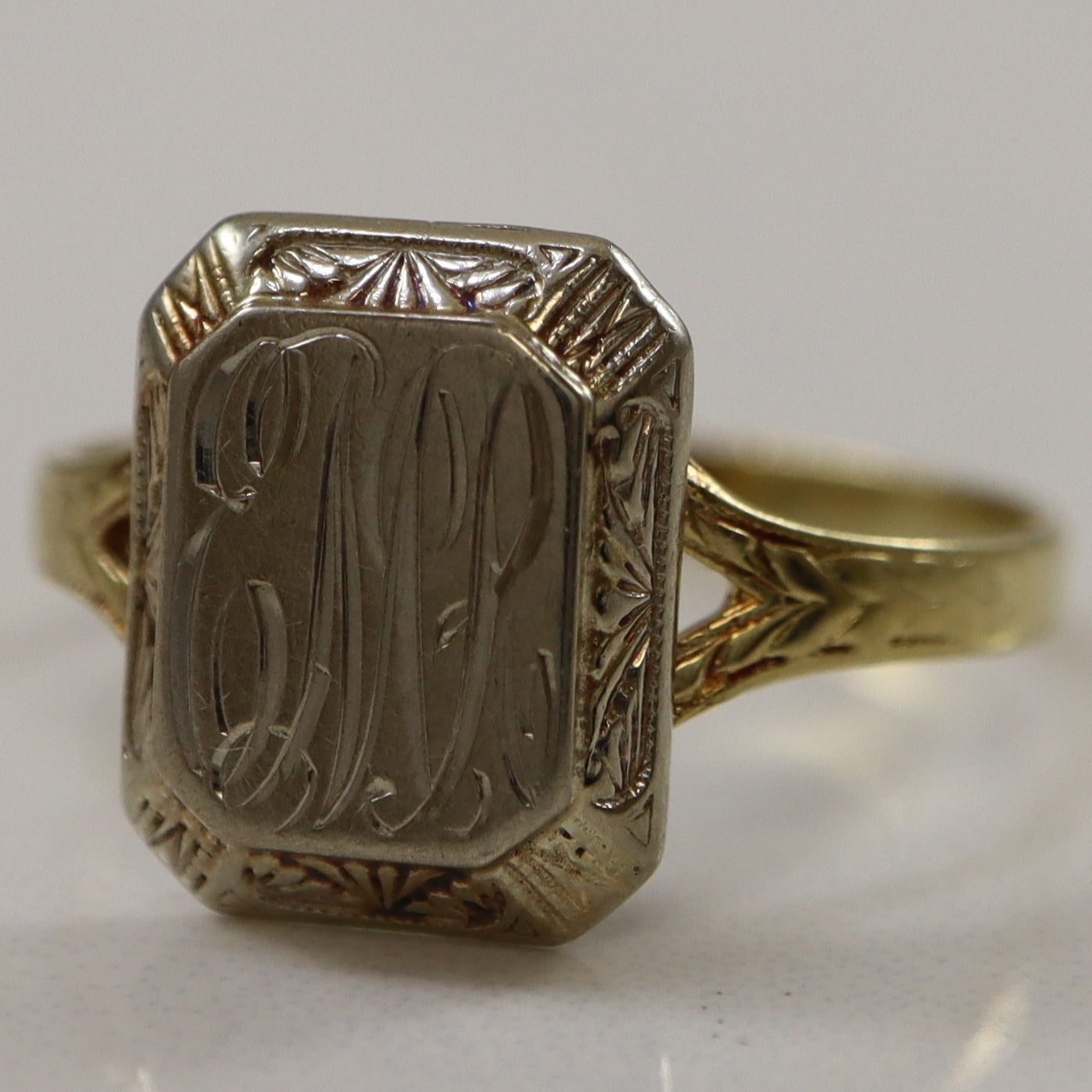 Bague chevalière Art Déco gravée | Taille 6,5 |