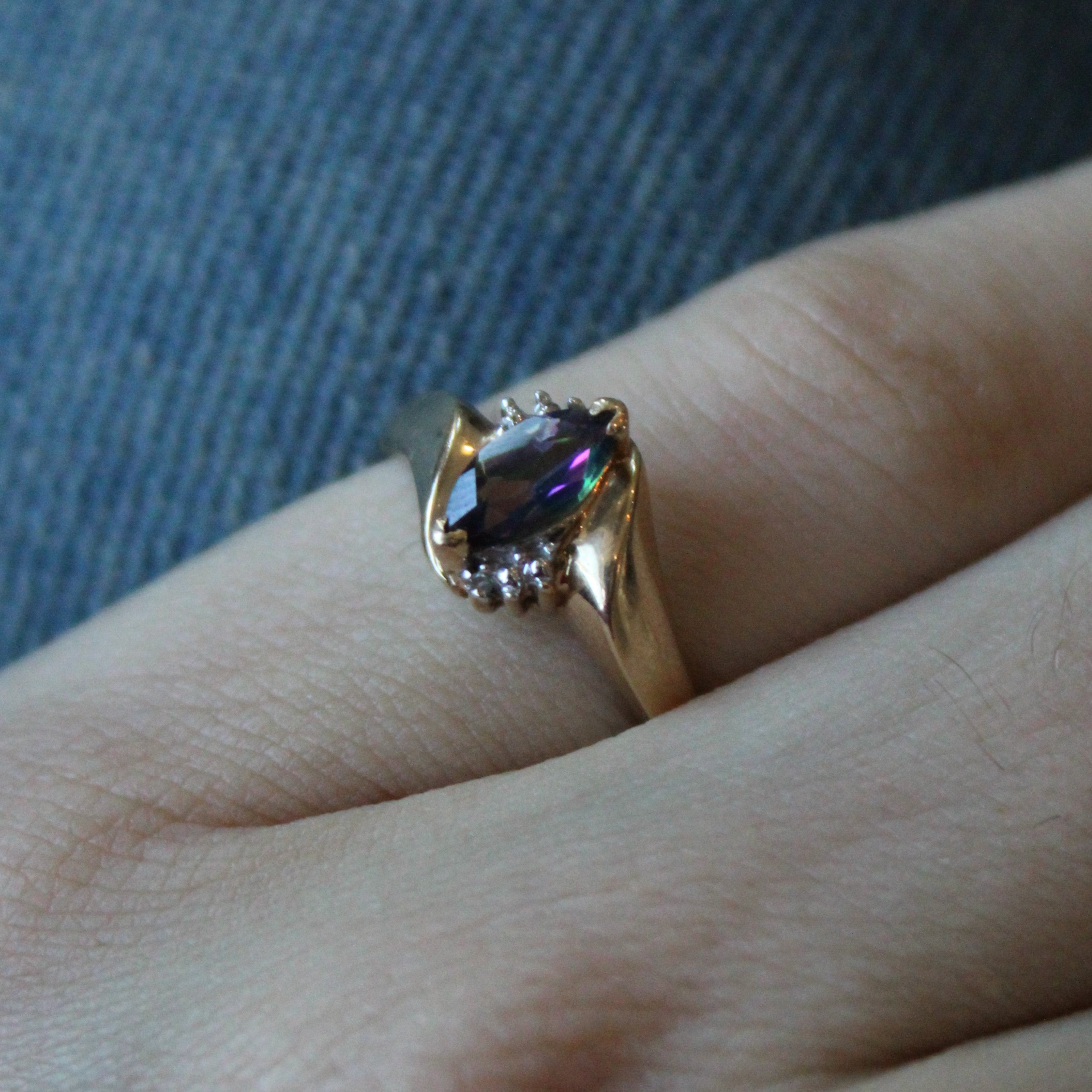 Bague Bypass Marquise en topaze mystique et diamants | 0,50 ct, 0,01 ct au total | Taille 6,5 |