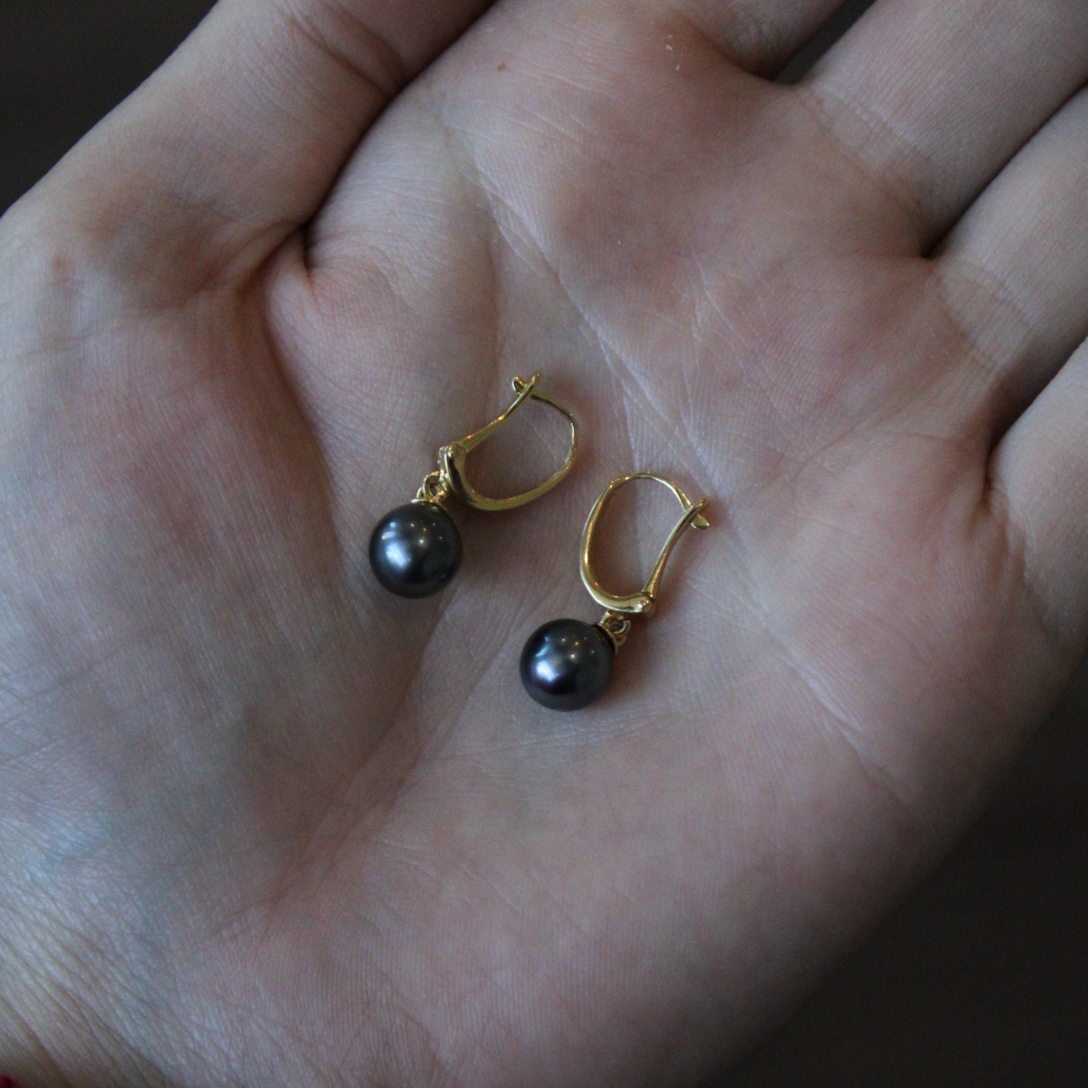 Black Pearl Drop Earrings