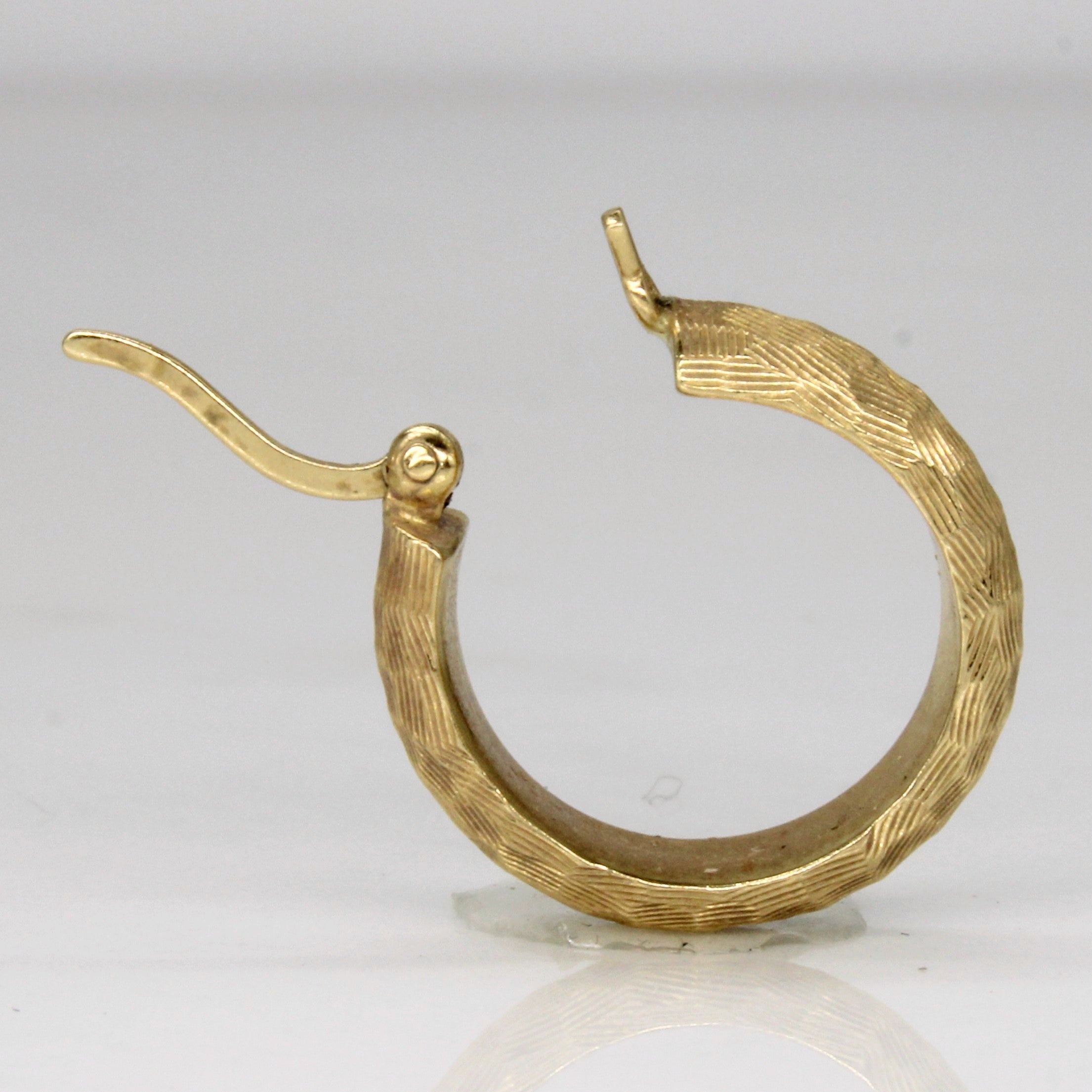 14k Yellow Gold Textured Hoop Earrings