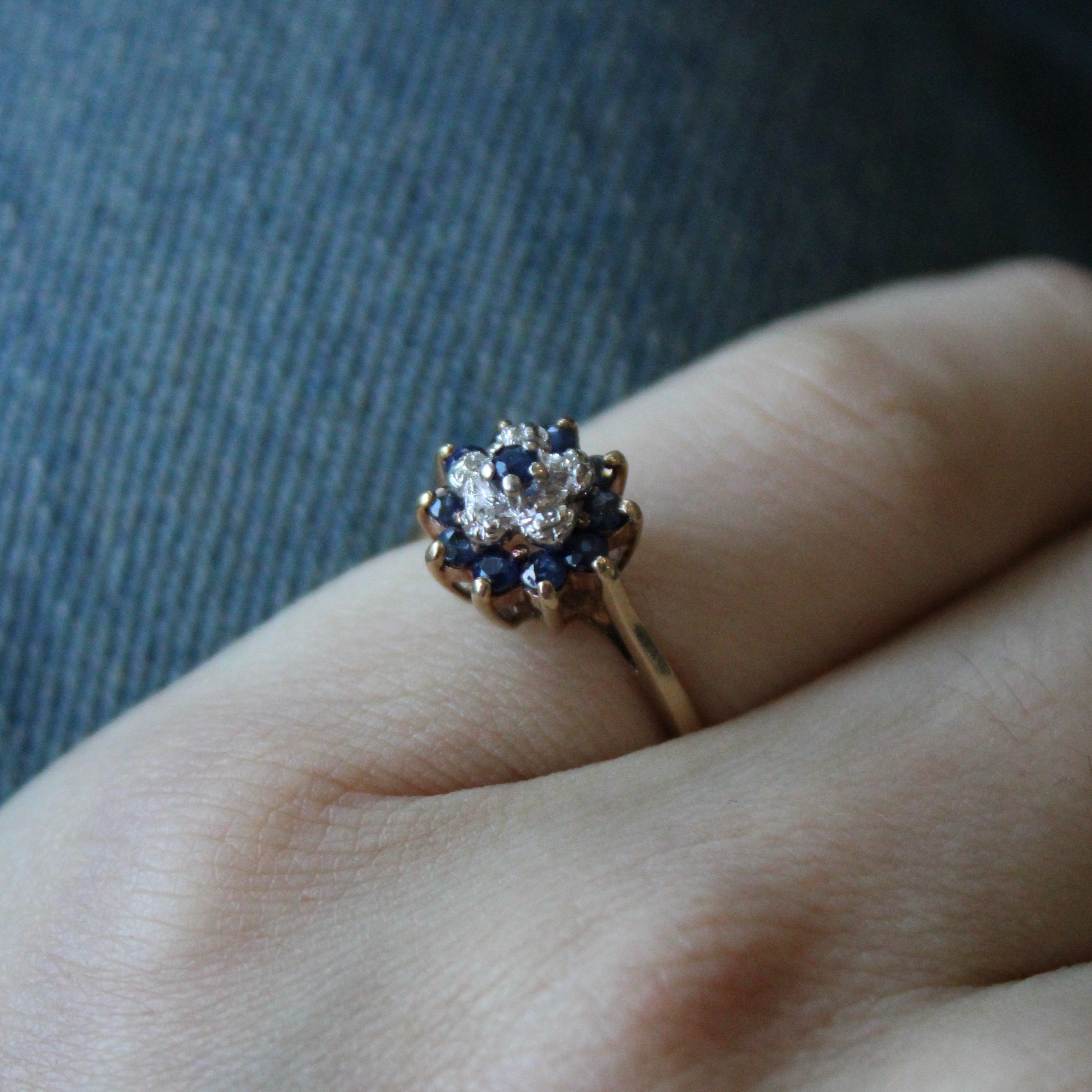Sapphire & Diamond Cluster Ring | 0.32ctw, 0.02ctw | SZ 6.25 |