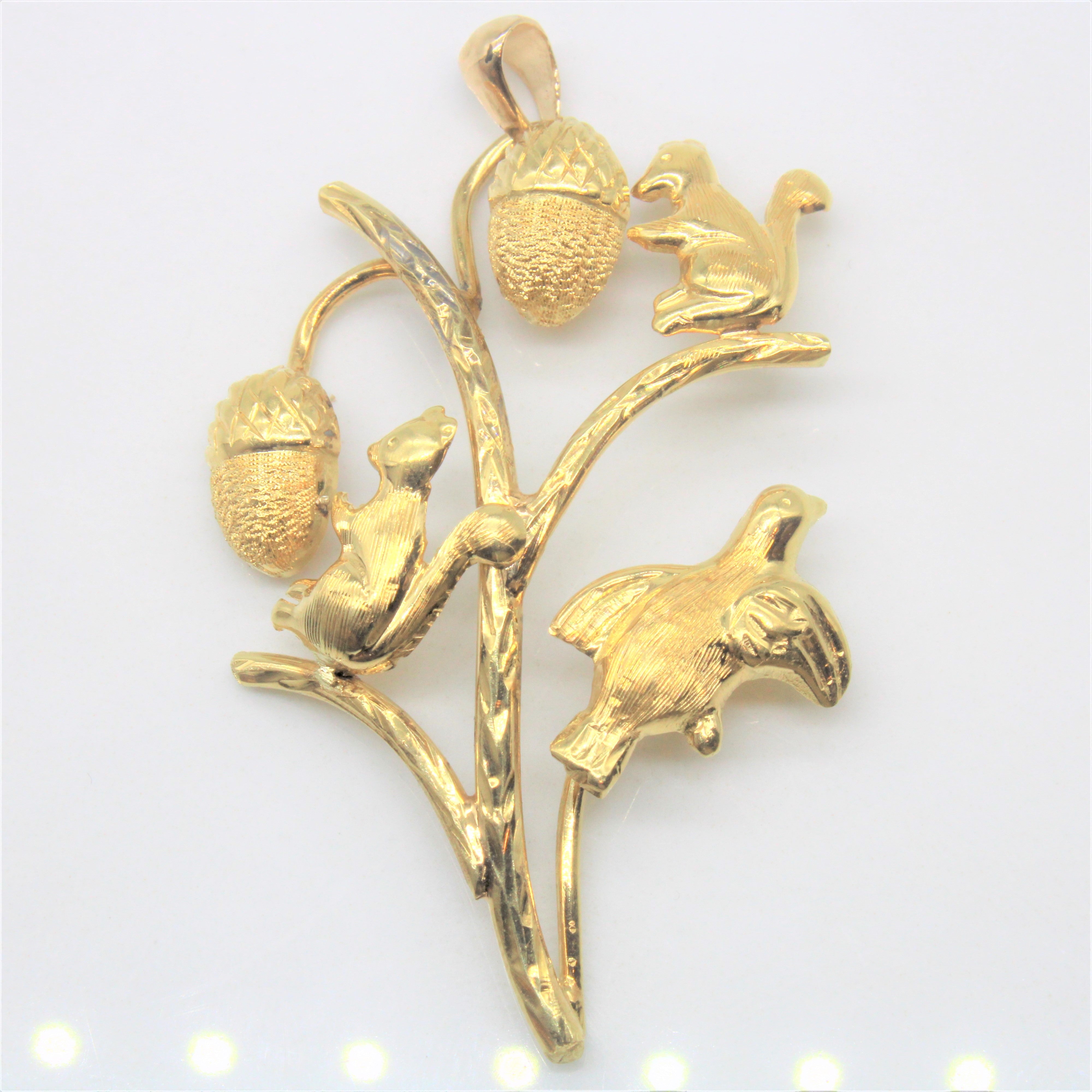 Squirrel & Acorn Pendant |