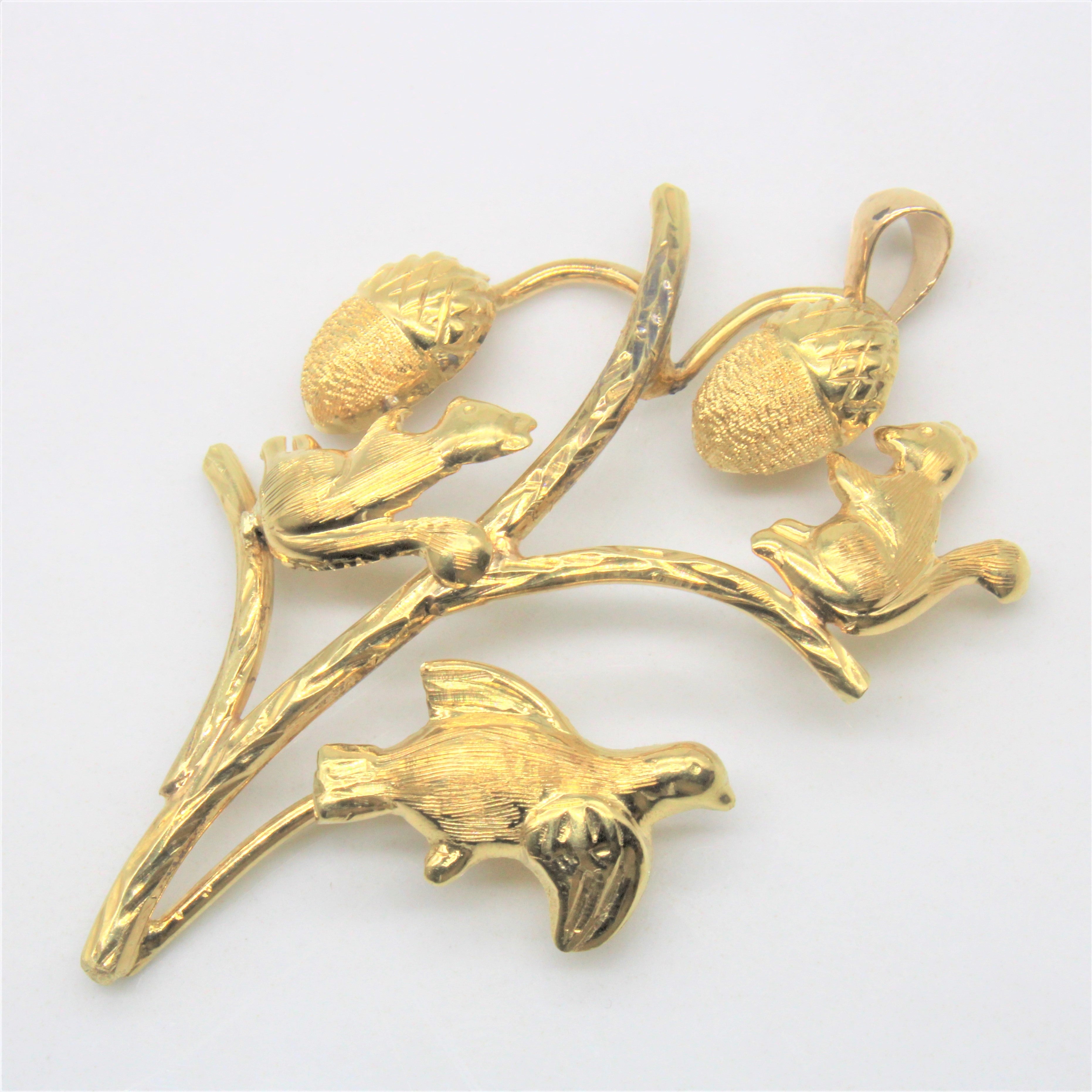 Squirrel & Acorn Pendant |