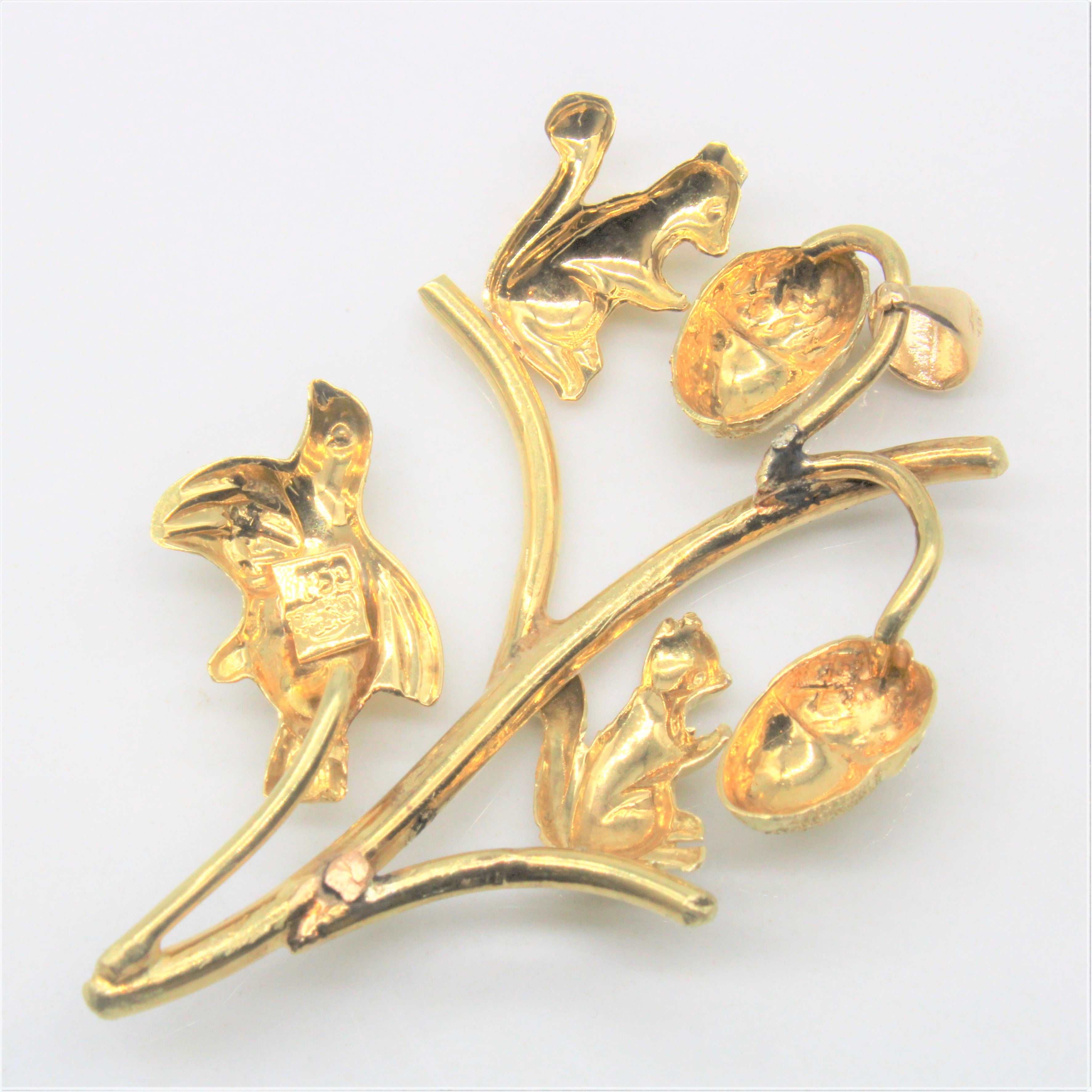 Squirrel & Acorn Pendant |