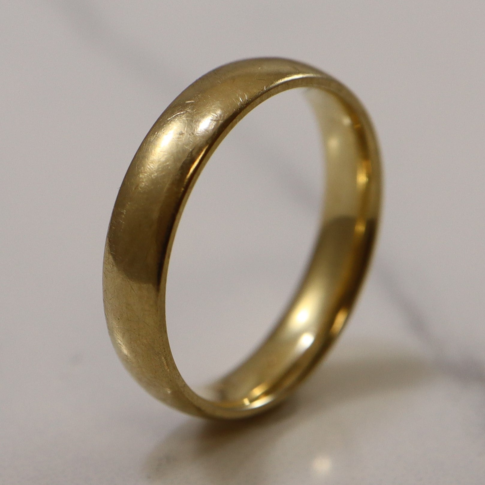 Classic Yellow Gold Band | SZ 6.5 |