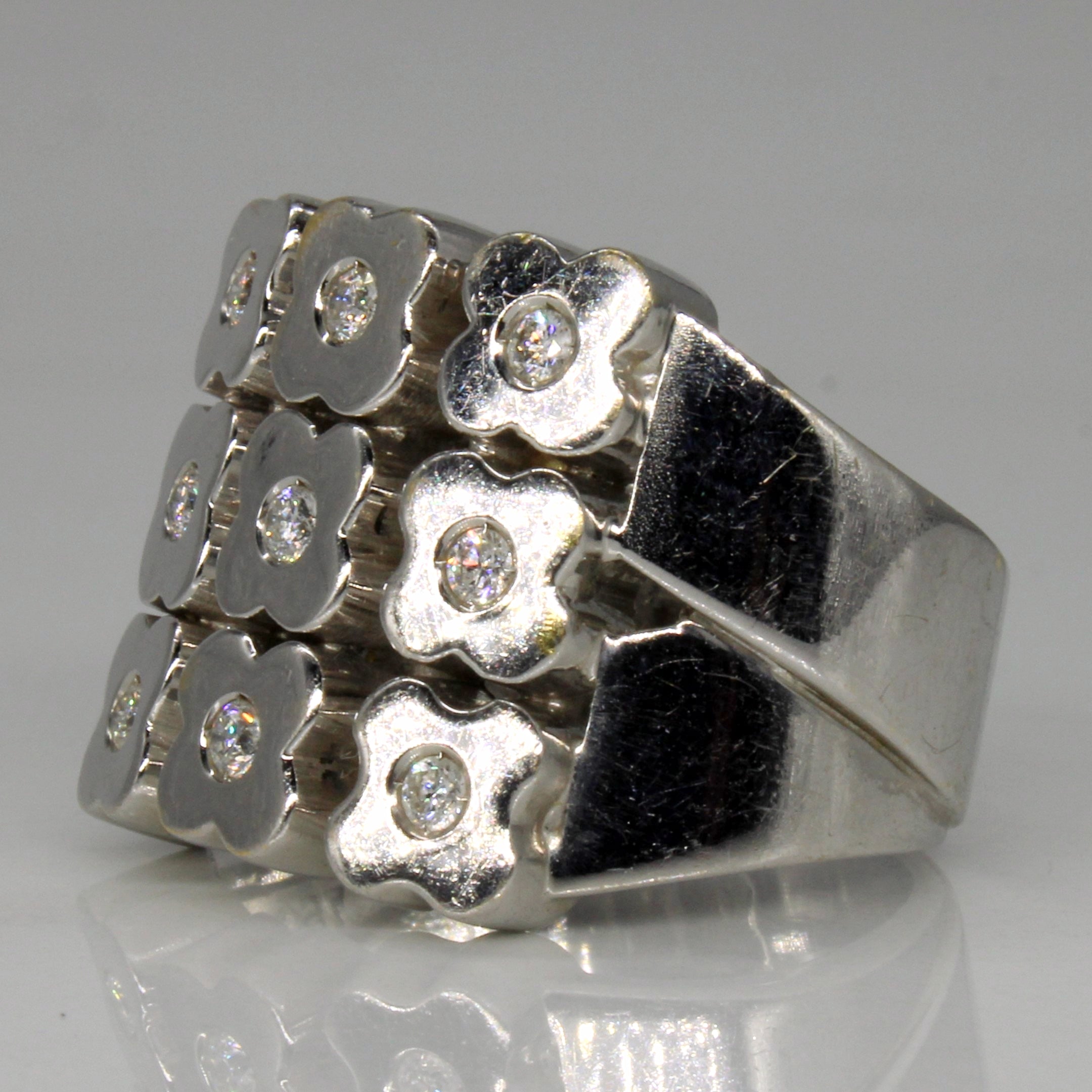 Grid Set Diamond Flower Ring | 0.27ctw | SZ 7.5 |