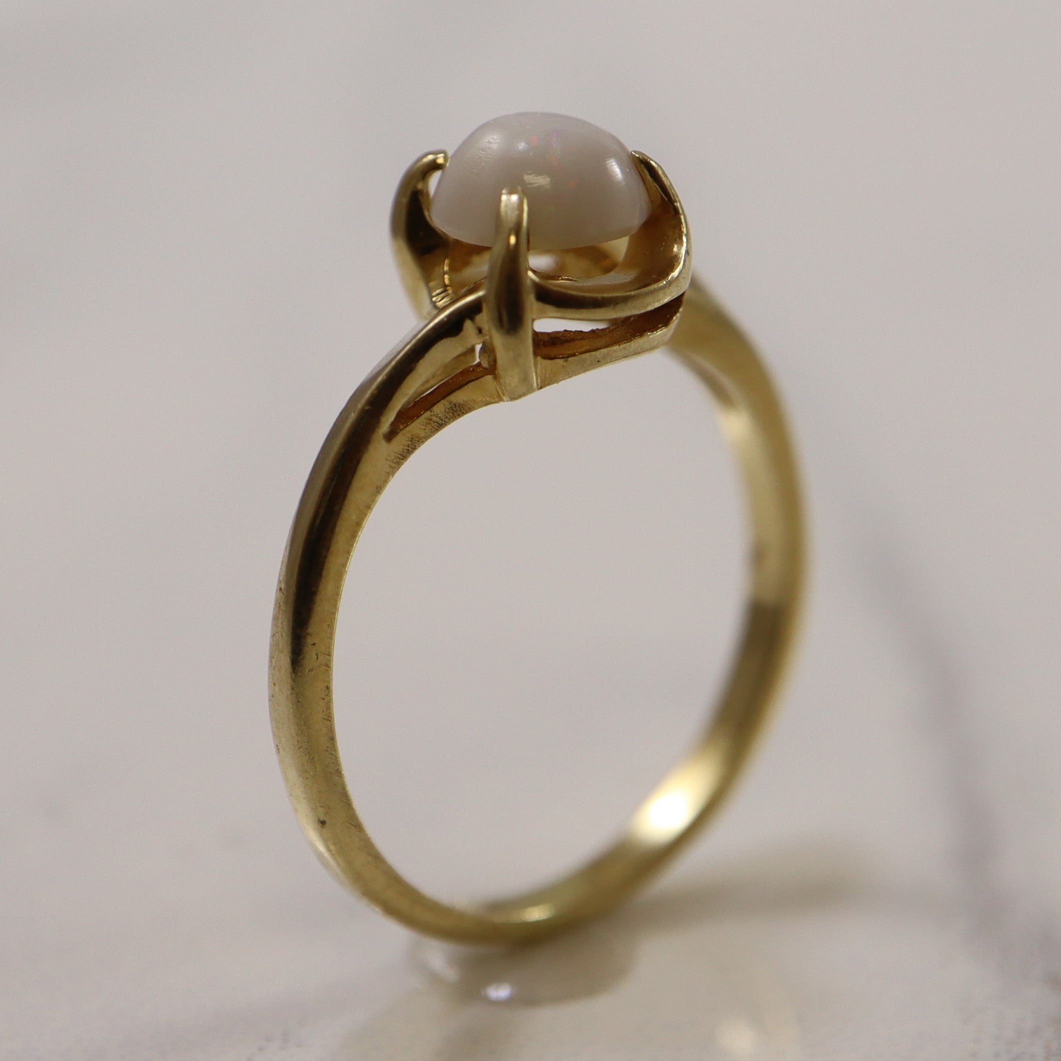 Solitaire Cabochon Opal Ring | 0.50ct | SZ 4 |