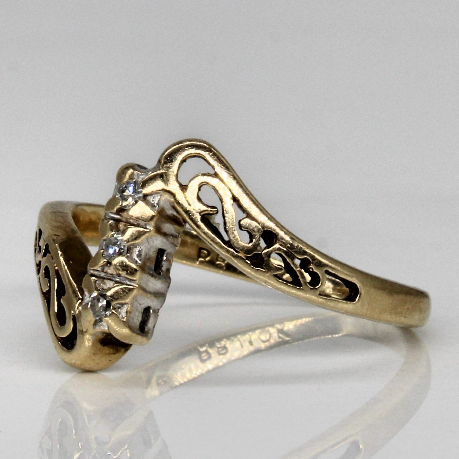 Unique Filigree Three Stone Diamond Ring | 0.02ctw | SZ 5.5 |