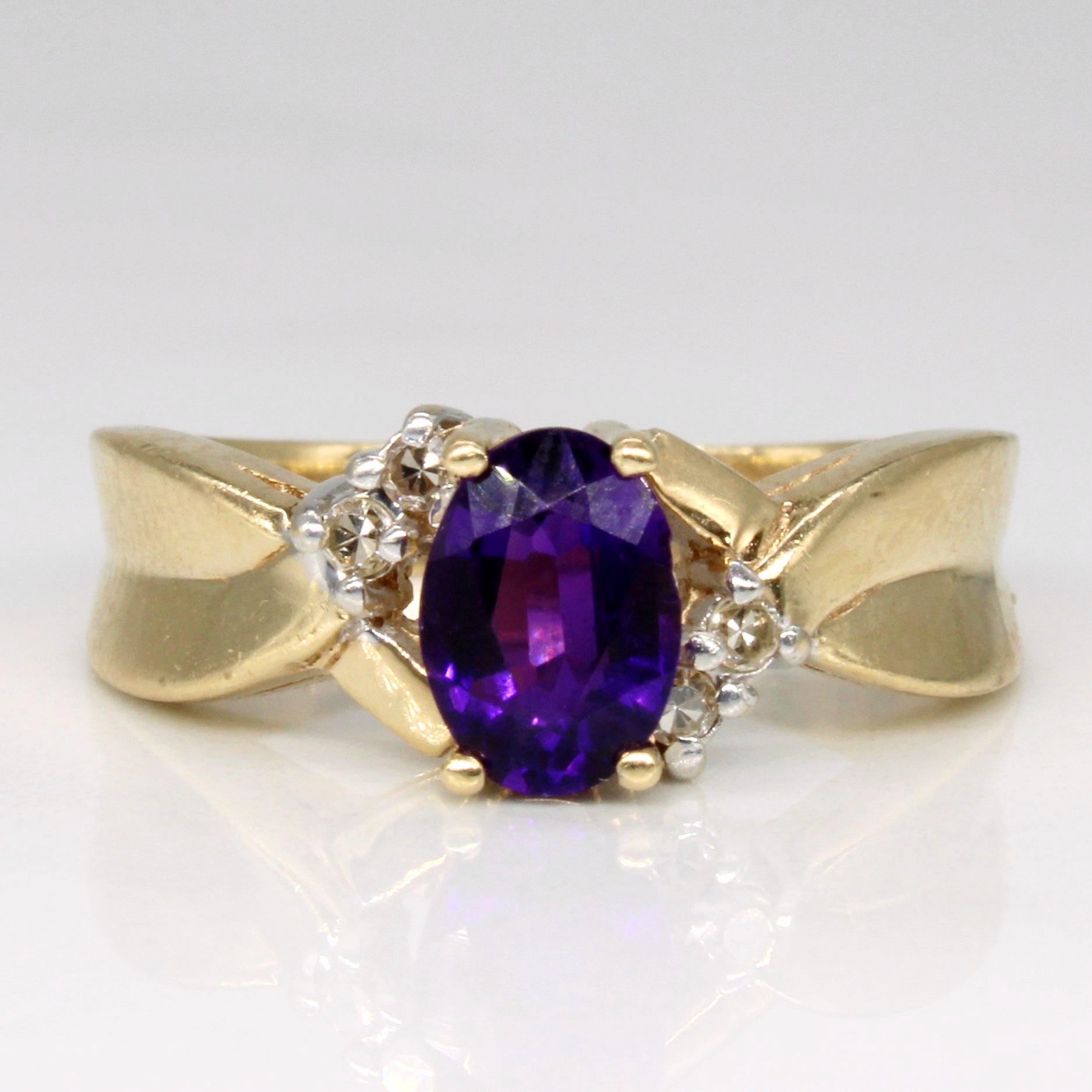 Amethyst & Diamond Twist Ring | 0.56ct, 0.04ctw | SZ 6.25 |