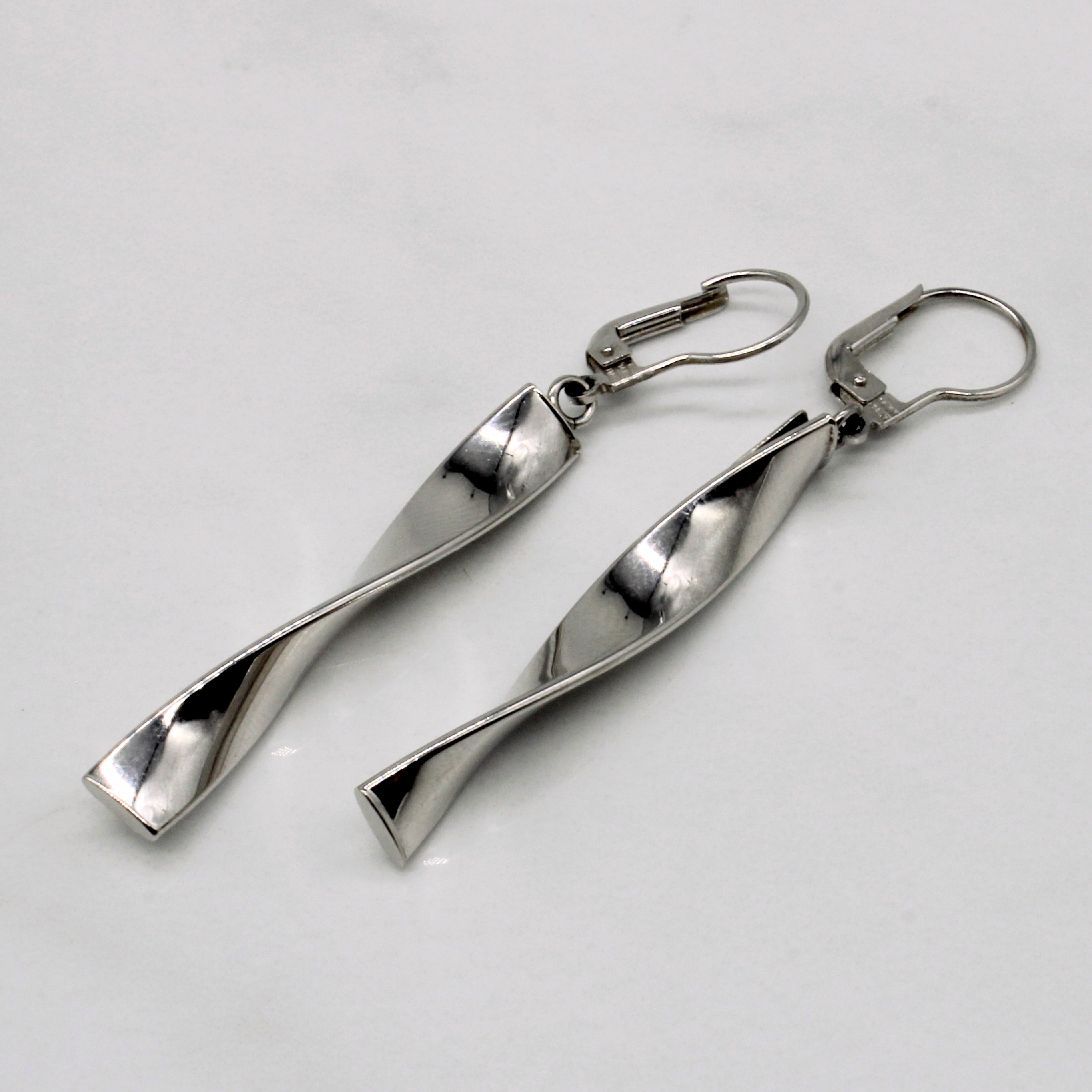 14k White Gold Twisted Earrings