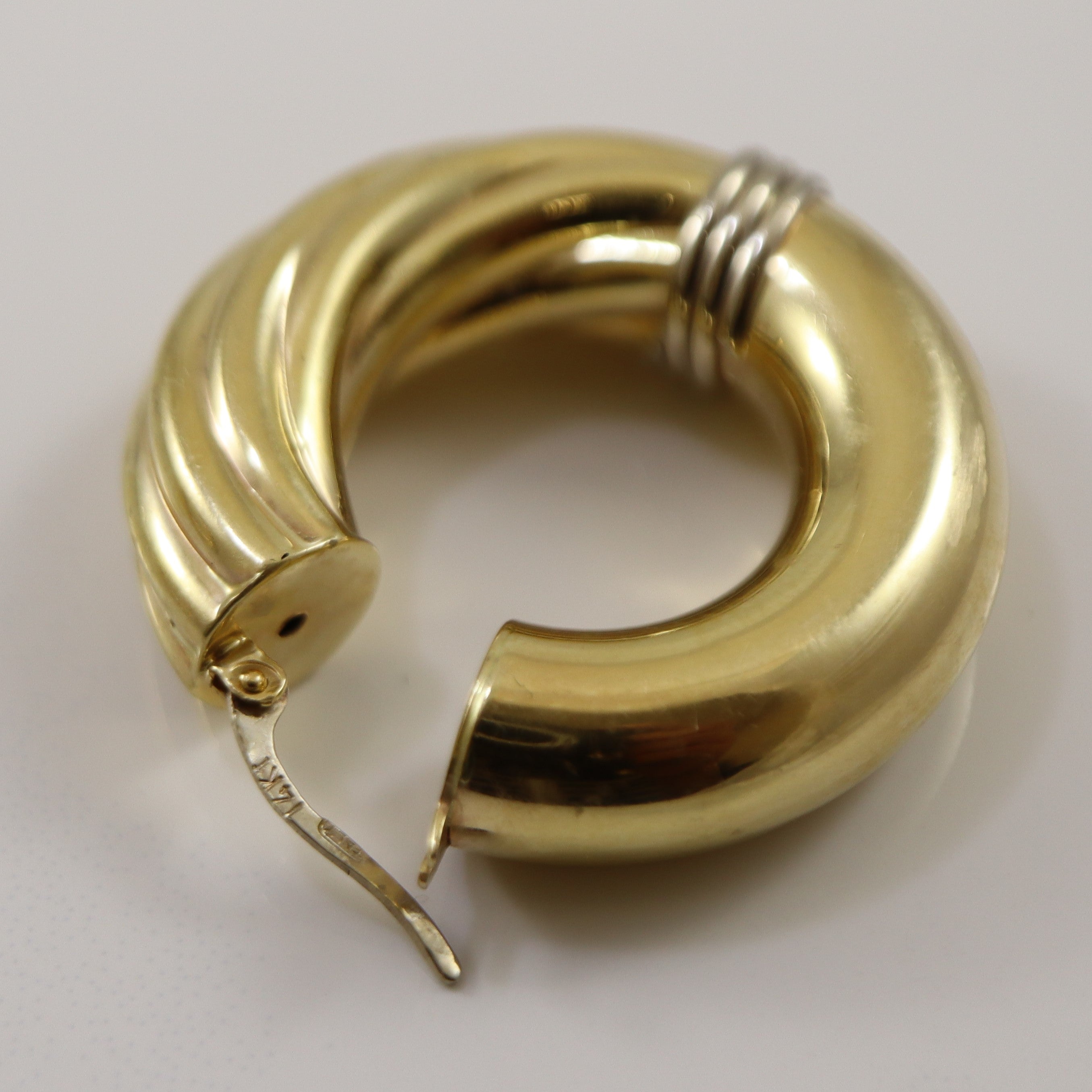 Textured Heavy Gold Hoop Earrings |