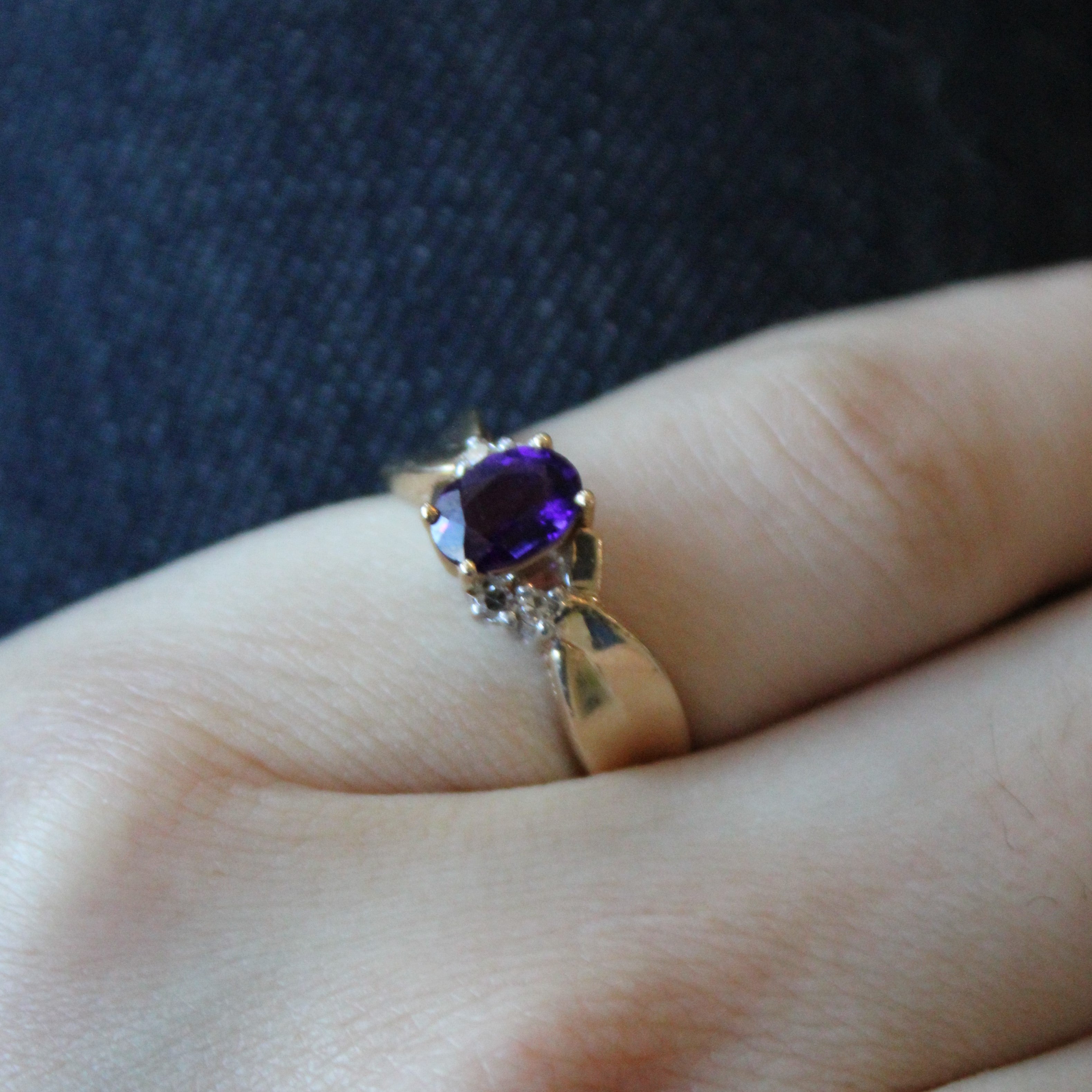 Amethyst & Diamond Twist Ring | 0.56ct, 0.04ctw | SZ 6.25 |