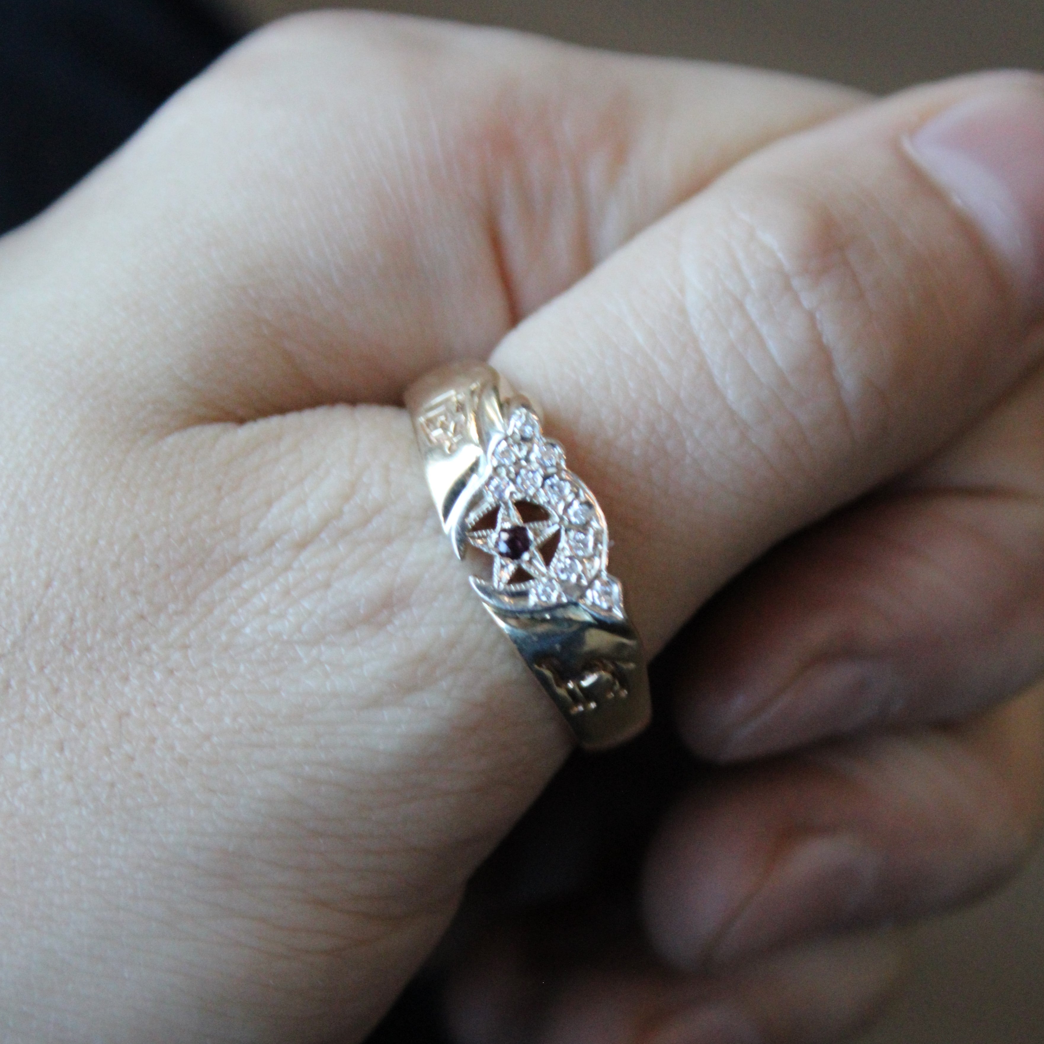 Diamond & Ruby Mason Ring | 0.05ctw, 0.03ct | SZ 13.5 |