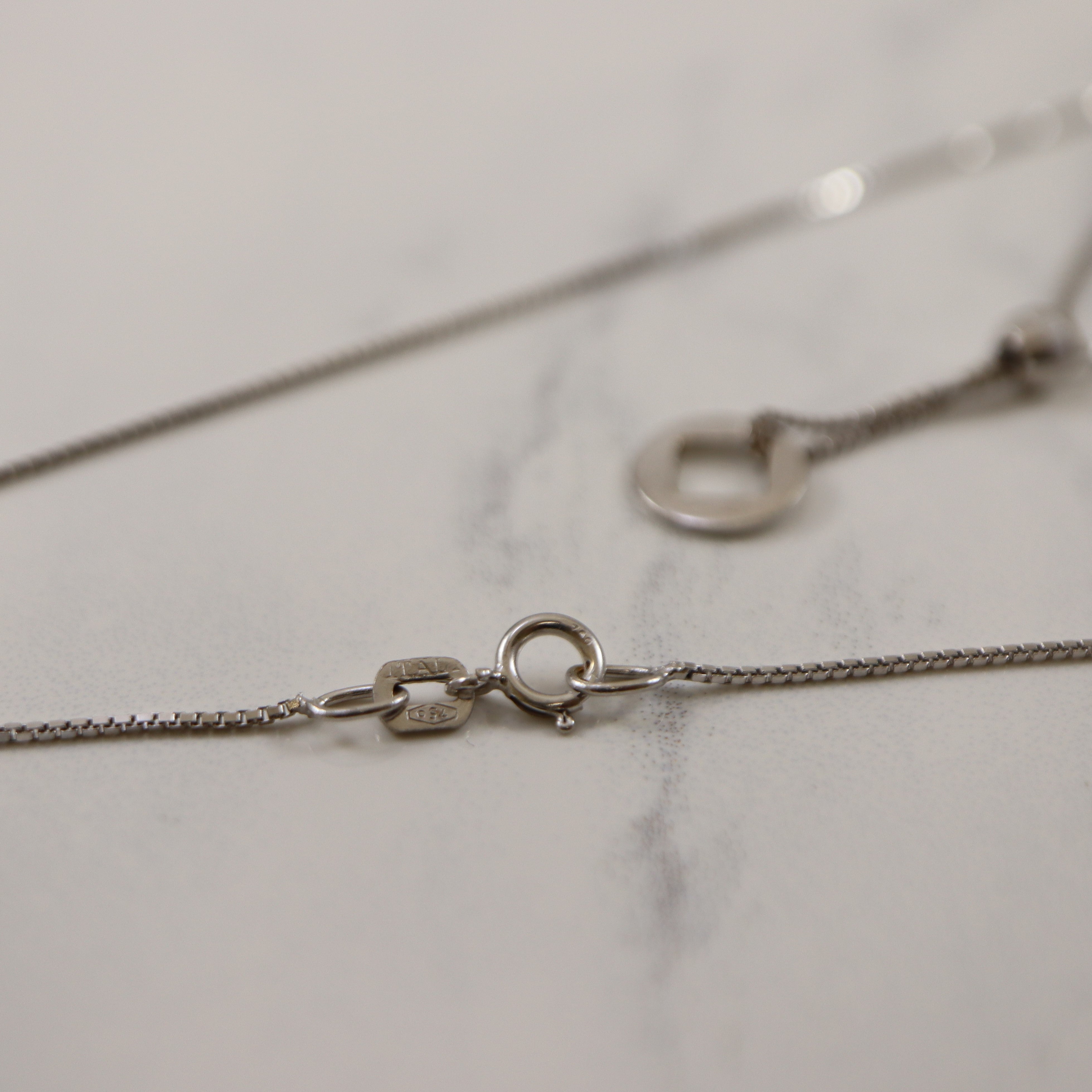 18k White Gold Lariat Style Necklace | 17" |