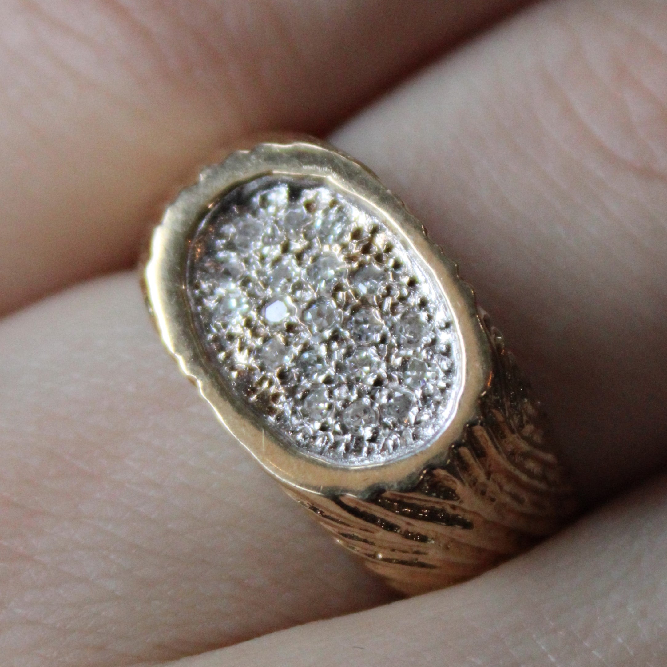 London Hallmarked 1979 Diamond Cluster Set Ring | 0.10ctw | SZ 12 |
