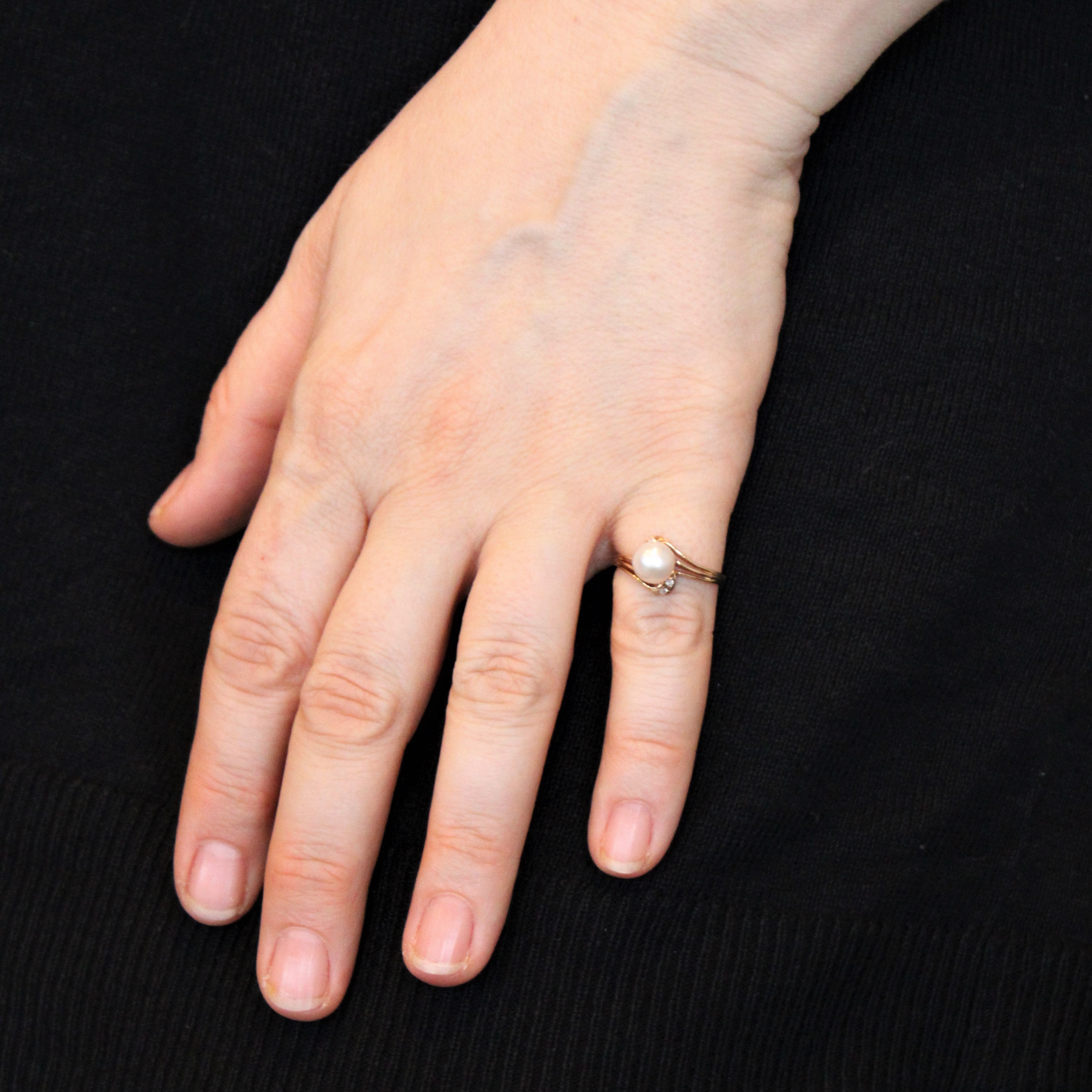 Pearl & Diamond Bypass Ring | 0.02ctw | SZ 6.25 |
