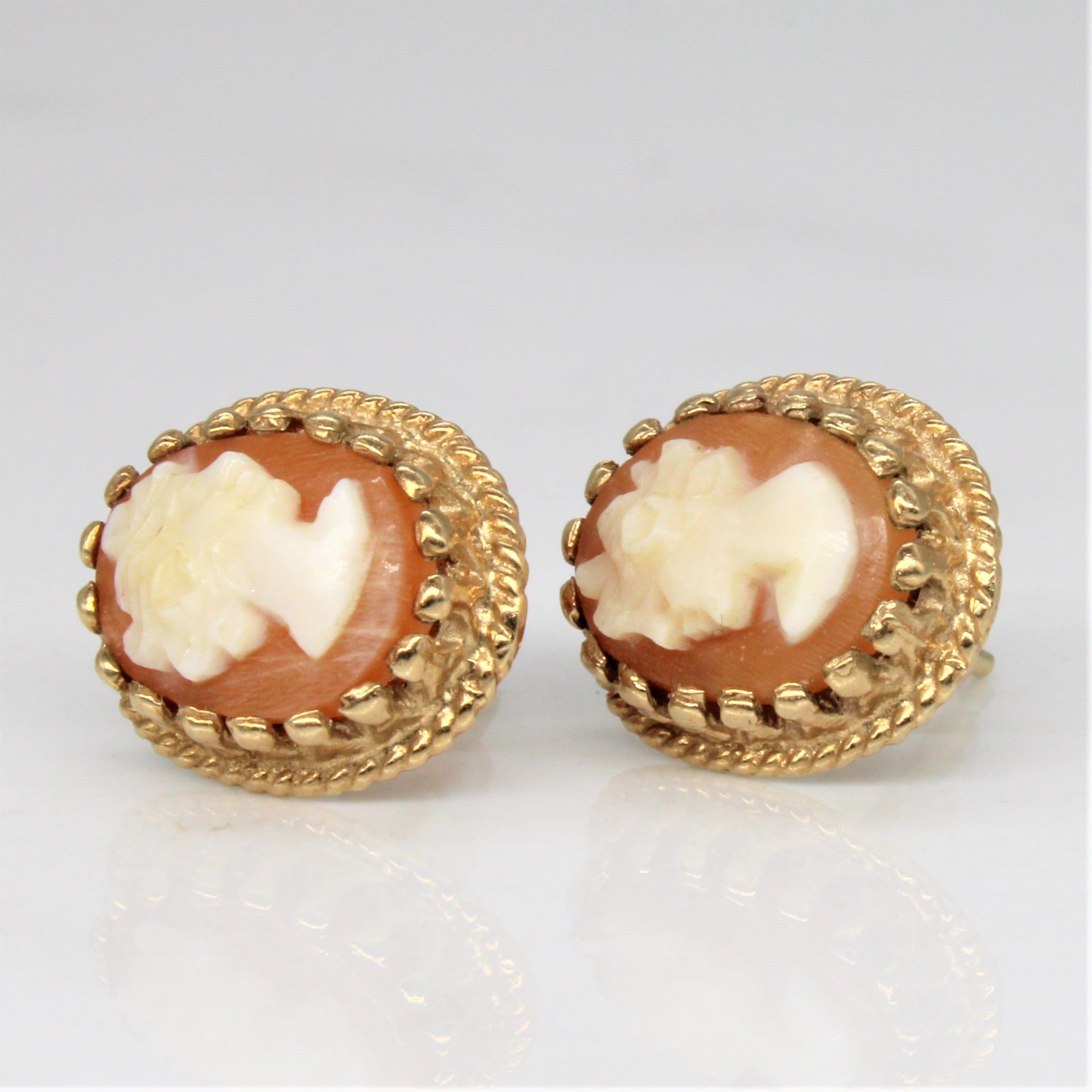 Retro Shell Cameo Stud Earrings | 2.30ctw |