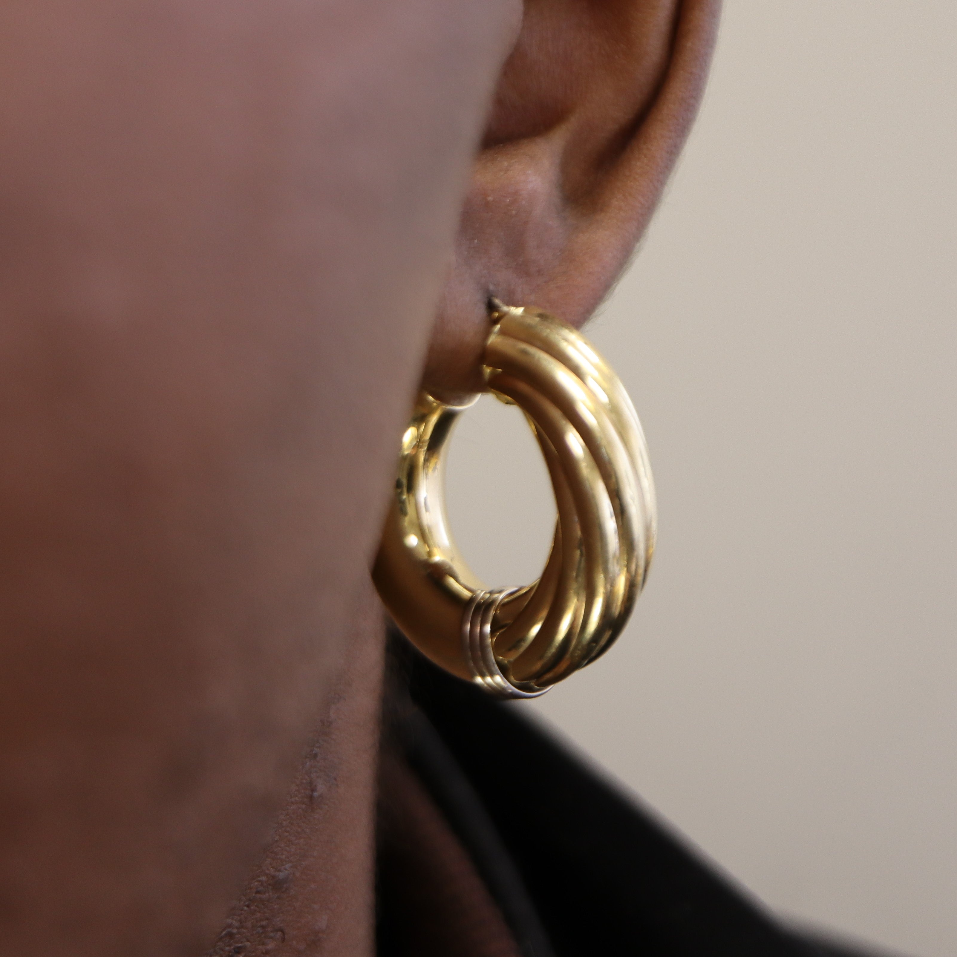 Textured Heavy Gold Hoop Earrings |