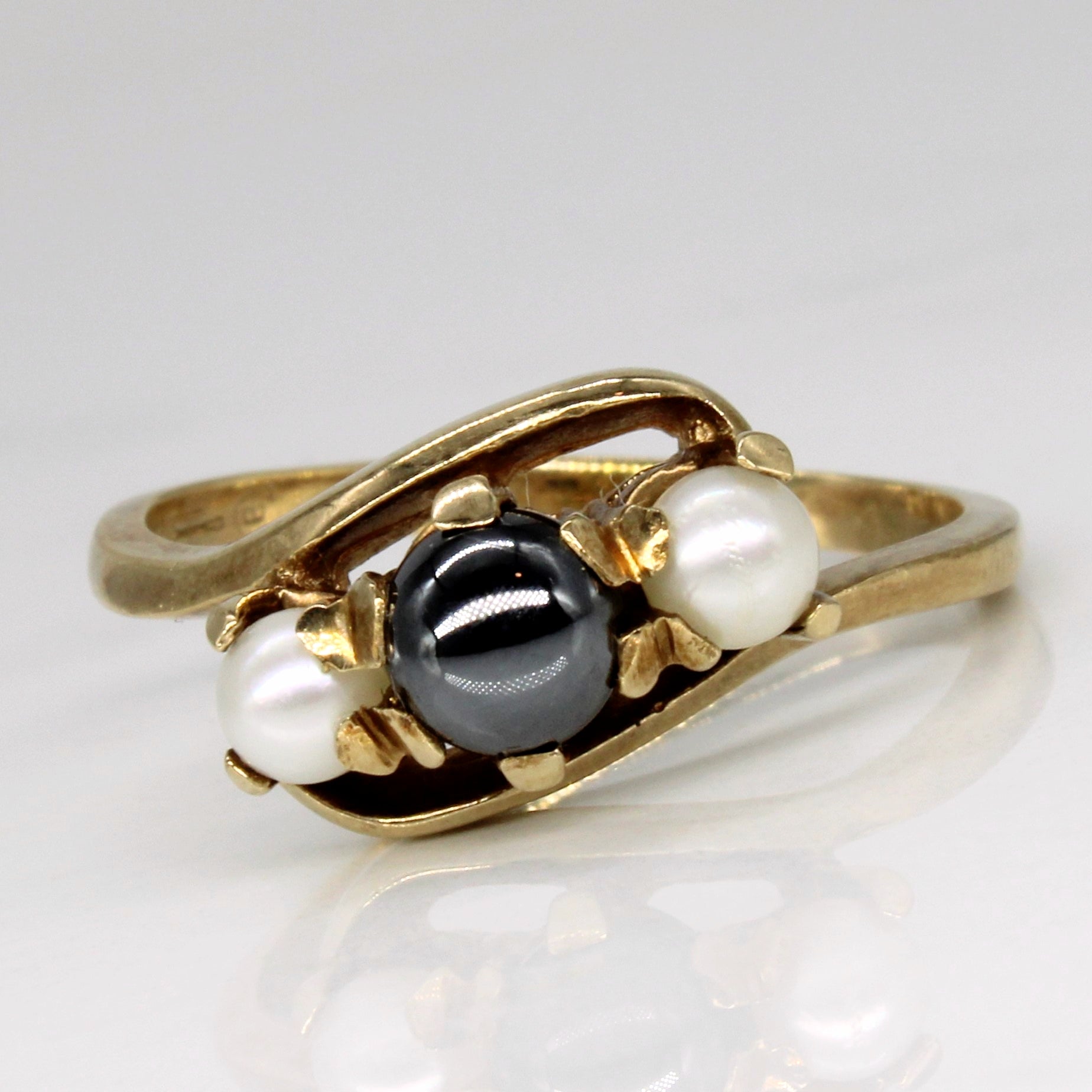 Hematite & Pearl Bypass Ring | 2.00ct | SZ 8.5 |