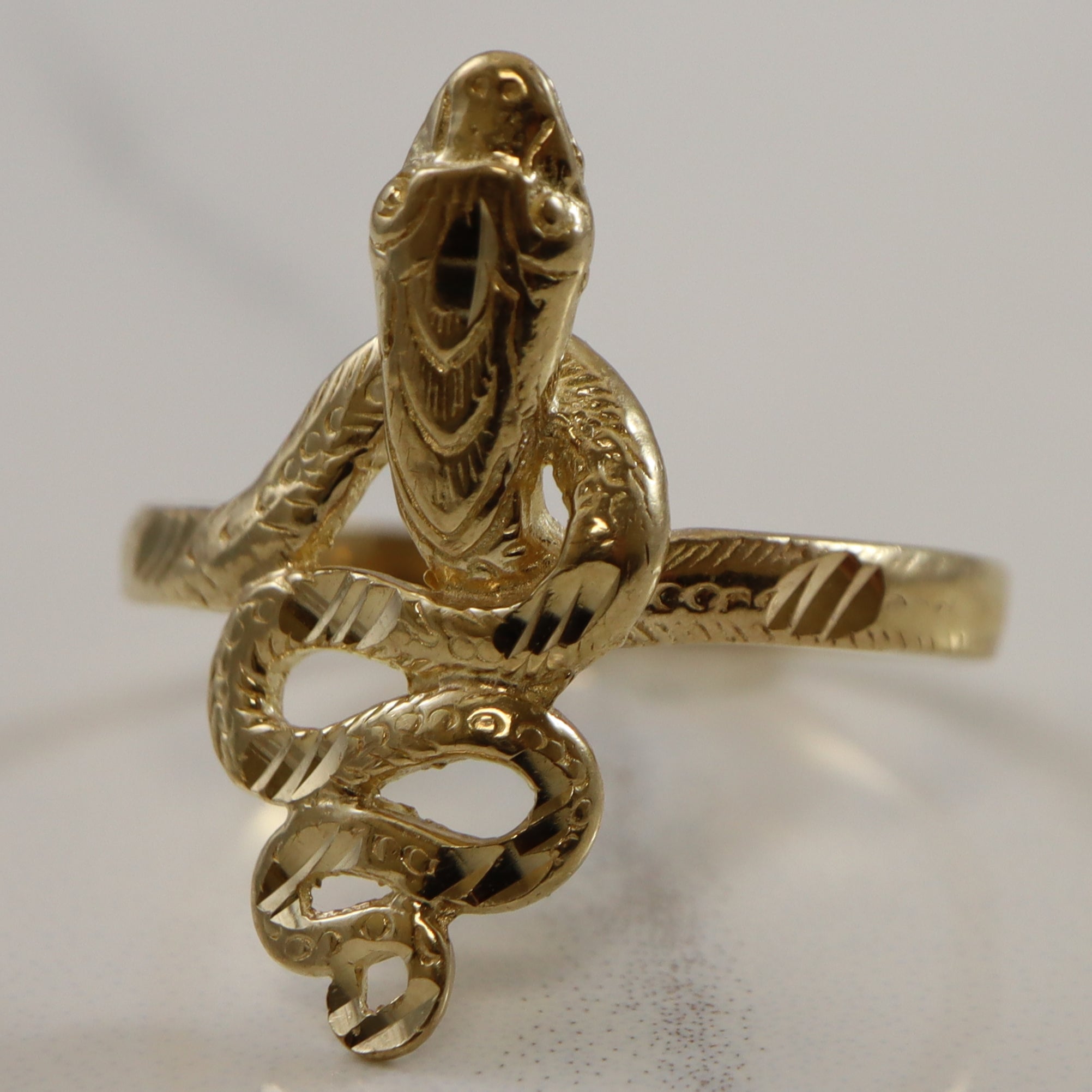Bague serpent en or jaune | Taille 9 |