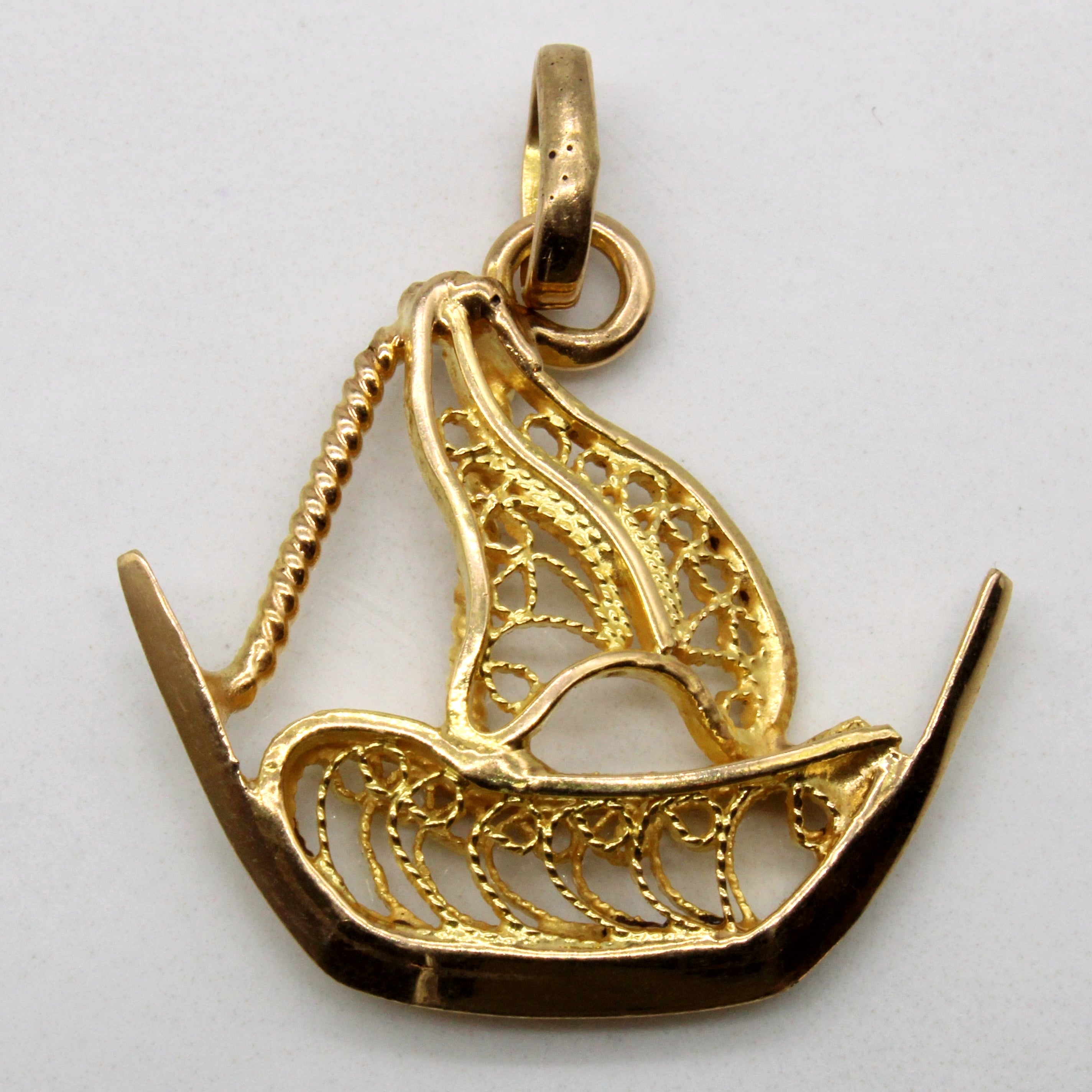 18k Yellow Gold Filigree Ship Pendant |