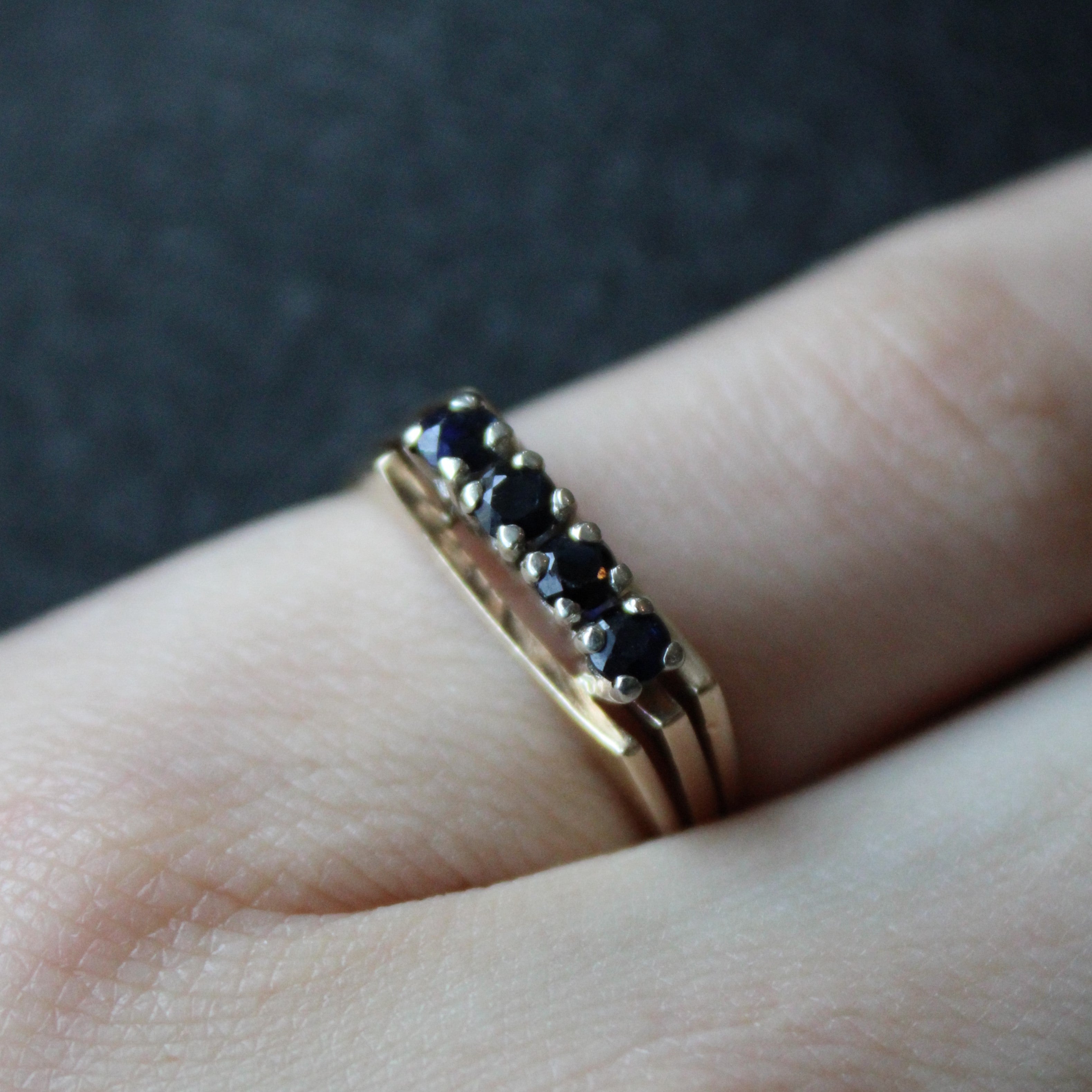 Bague saphir à quatre pierres | 0,40 ct | Taille 6,5 |