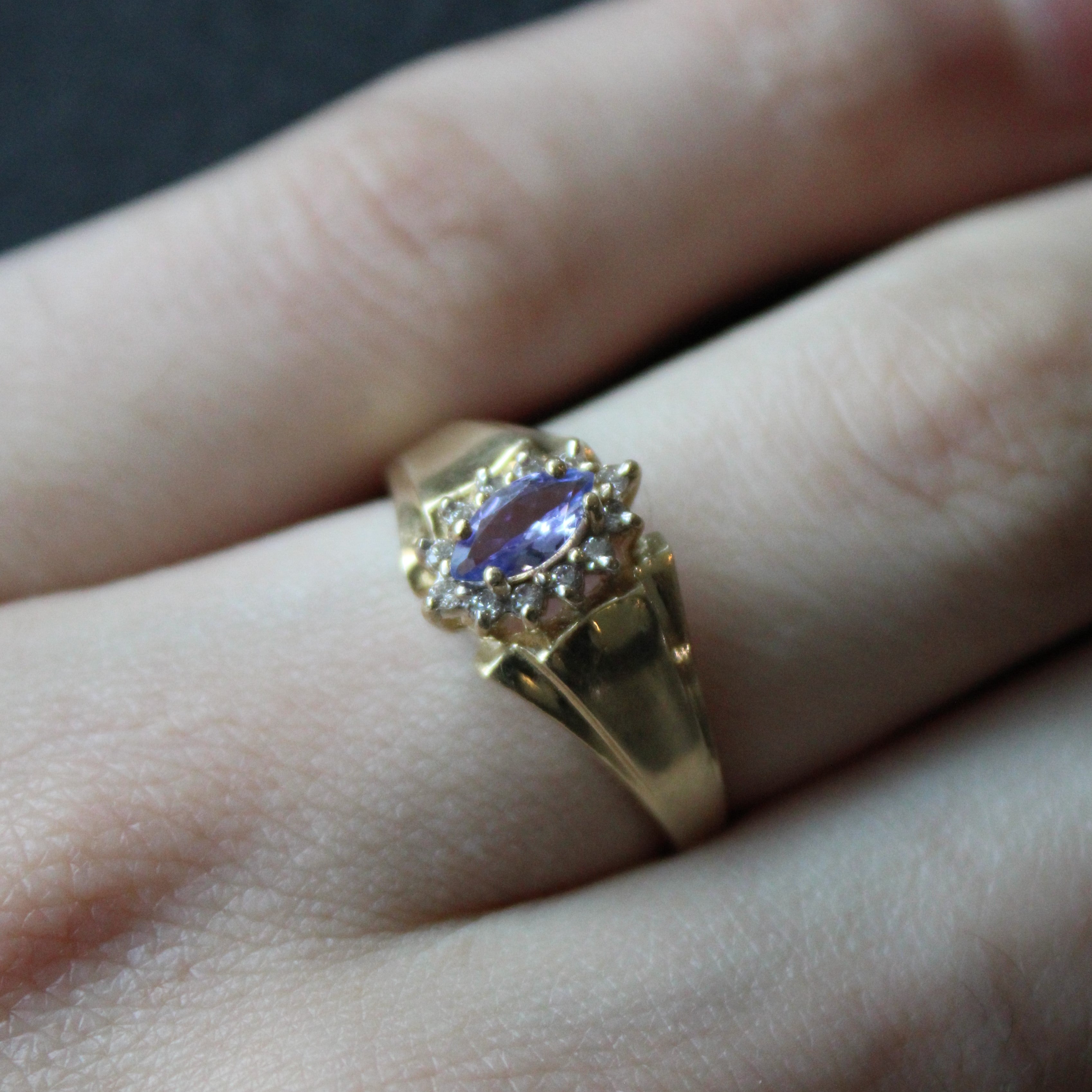 Tanzanite & Diamond Halo Ring | 0.25ct, 0.07ctw | SZ 8.75 |