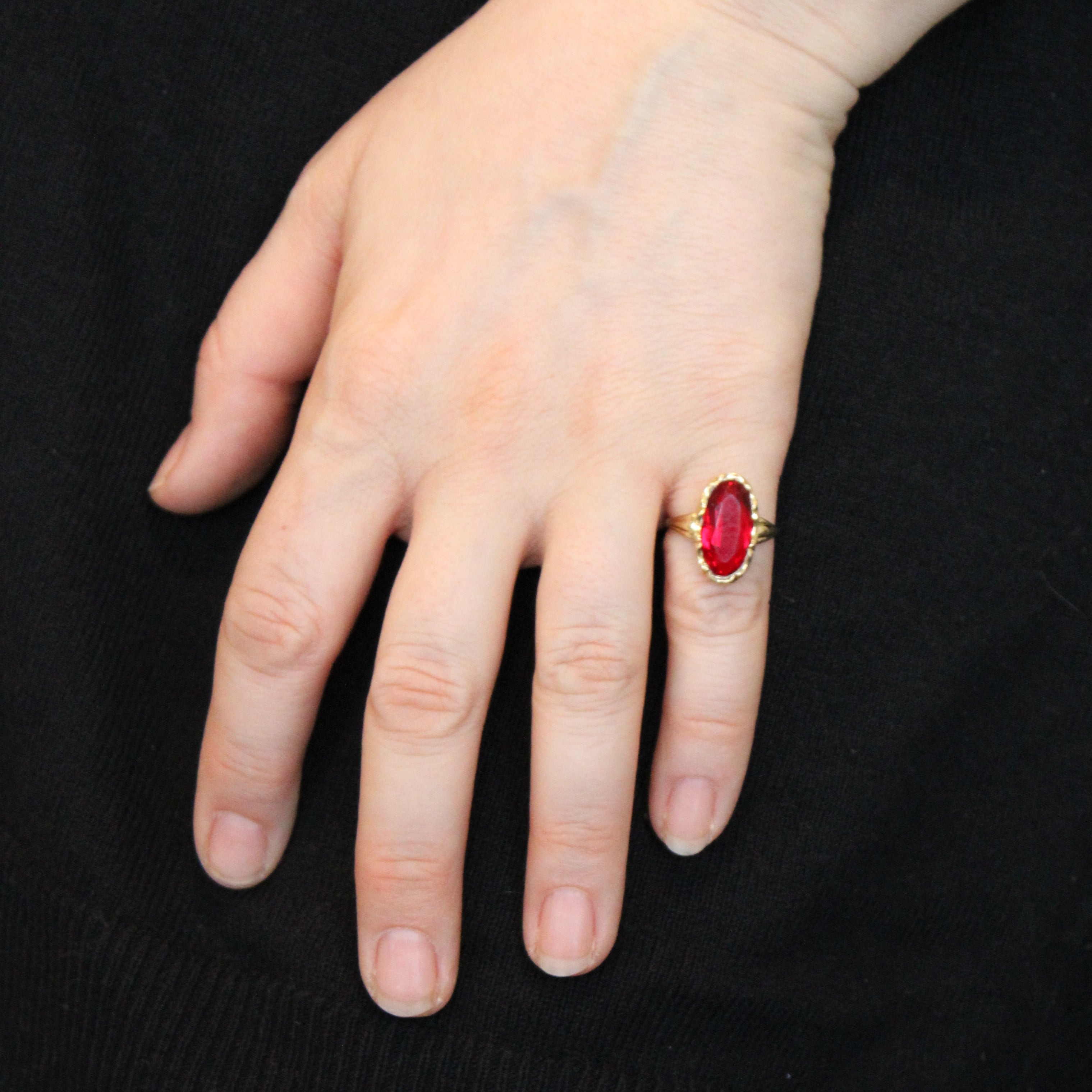 Mid Century Red Glass Cocktail Ring | 4.00ct | SZ 6.5 |
