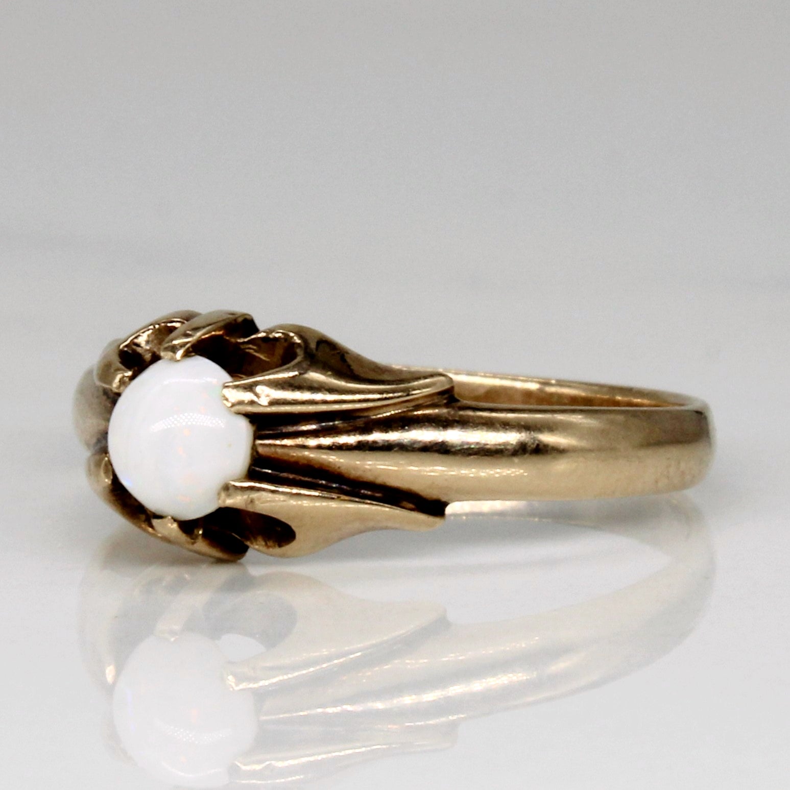 Belcher Set Opal Ring | 0.24ct | SZ 6.25 |