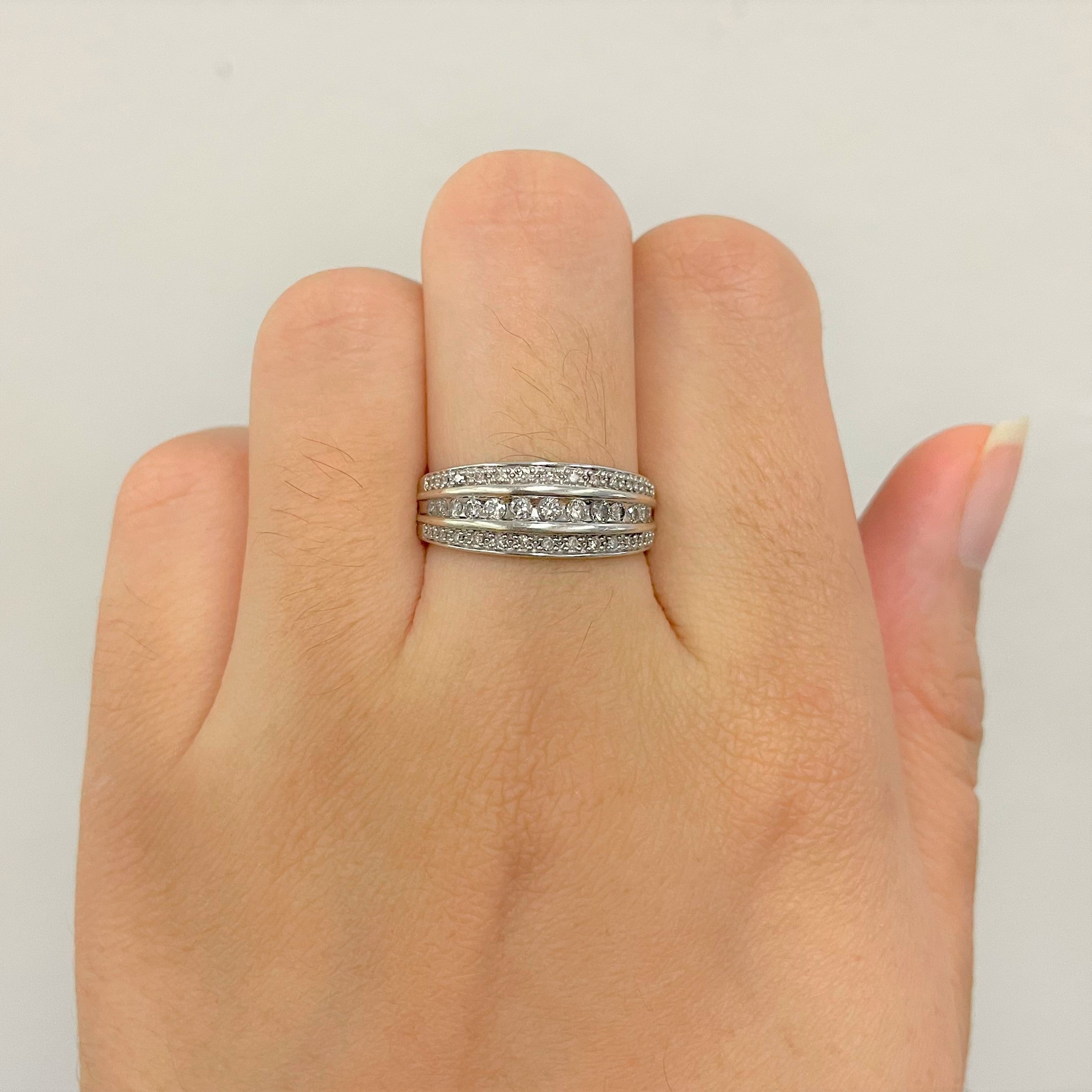 Channel Set Diamond Ring | 0.34ctw | SZ 7.25 |