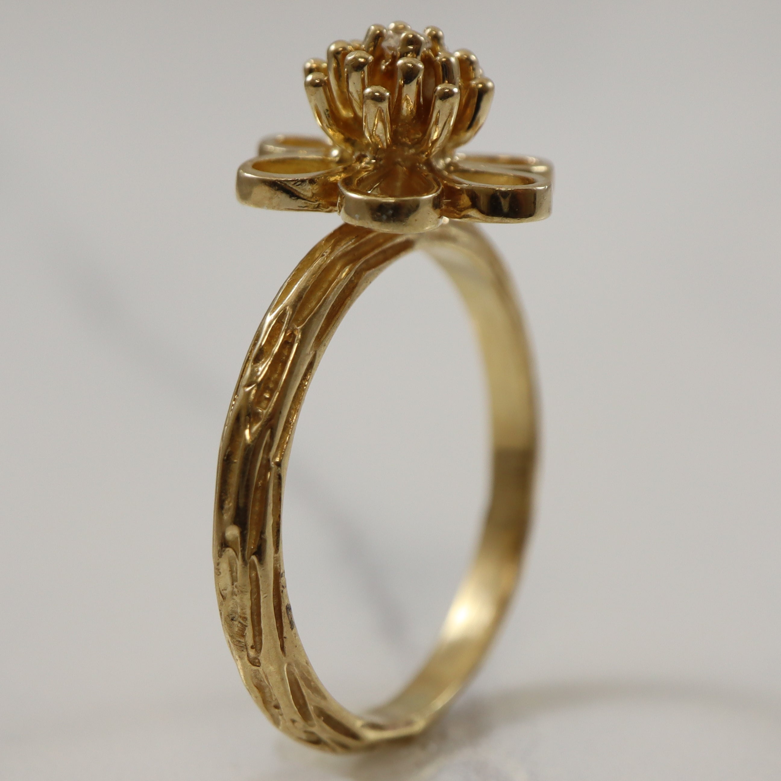 Diamond Flower Ring | 0.02ct | SZ 5.5 |