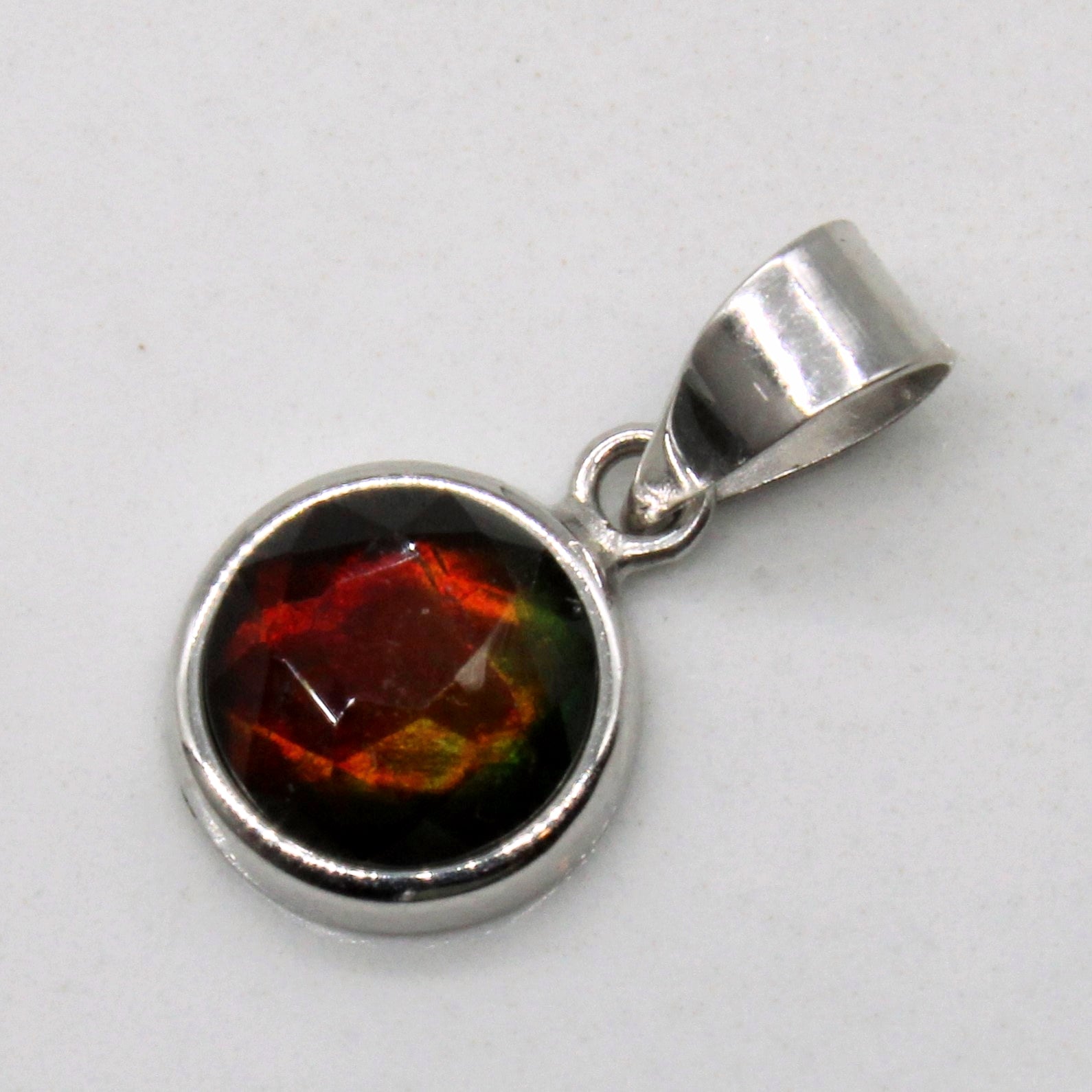 Ammolite Pendant | 0.11ct |
