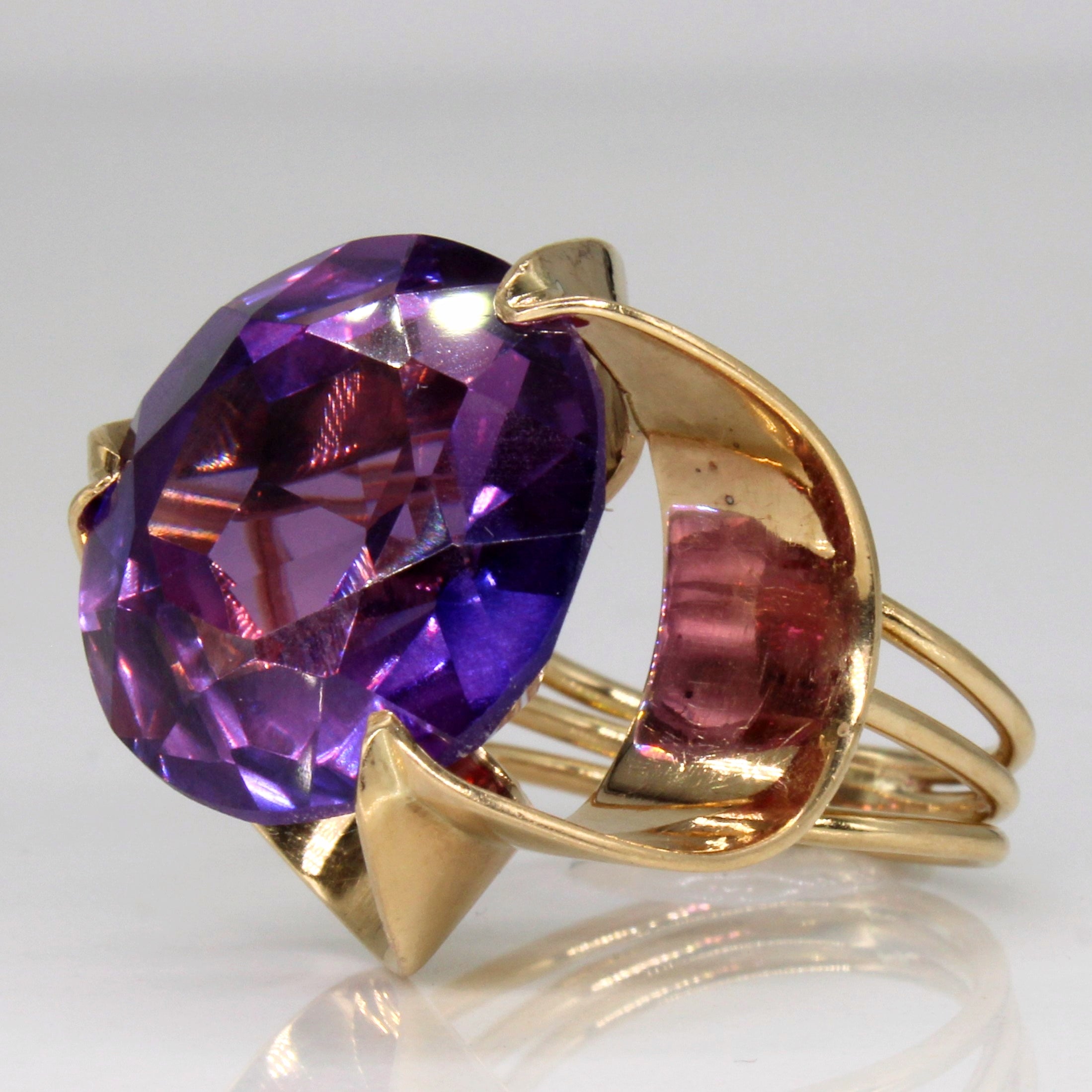 Synthetic Colour Change Sapphire Cocktail Ring | 15.50ct | SZ 5.5 |
