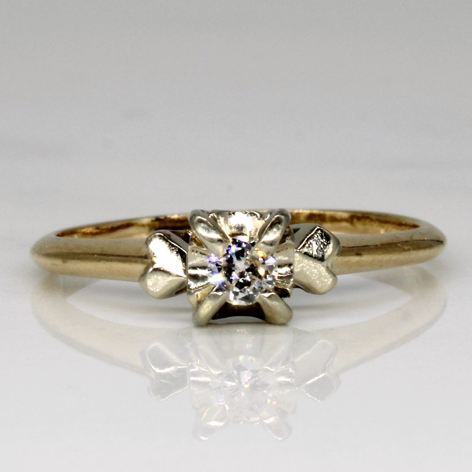 14k Yellow Gold Vintage Diamond Ring | 0.12ct | SZ 8 |