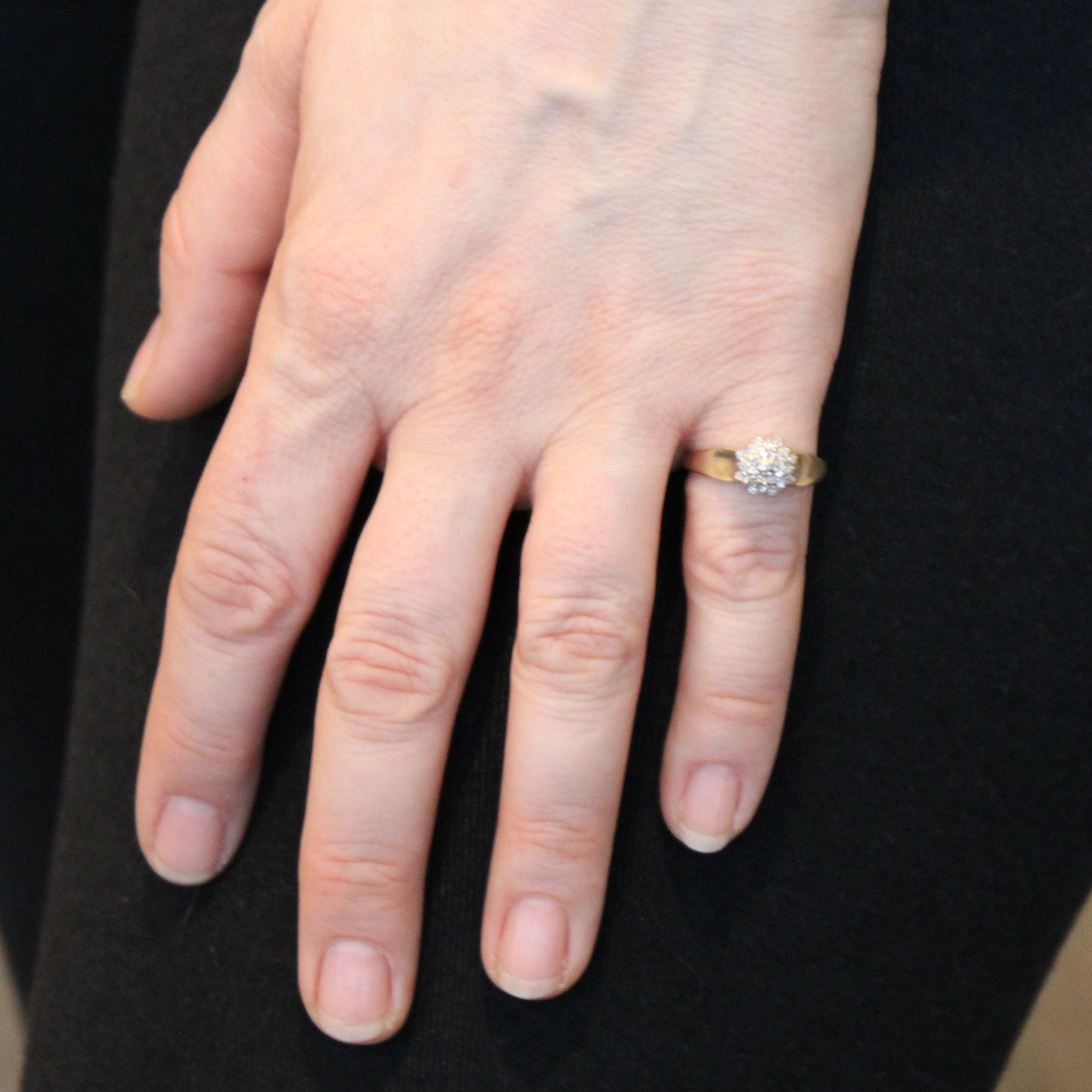 Diamond Cluster Ring | 0.19ctw | SZ 6.5 |