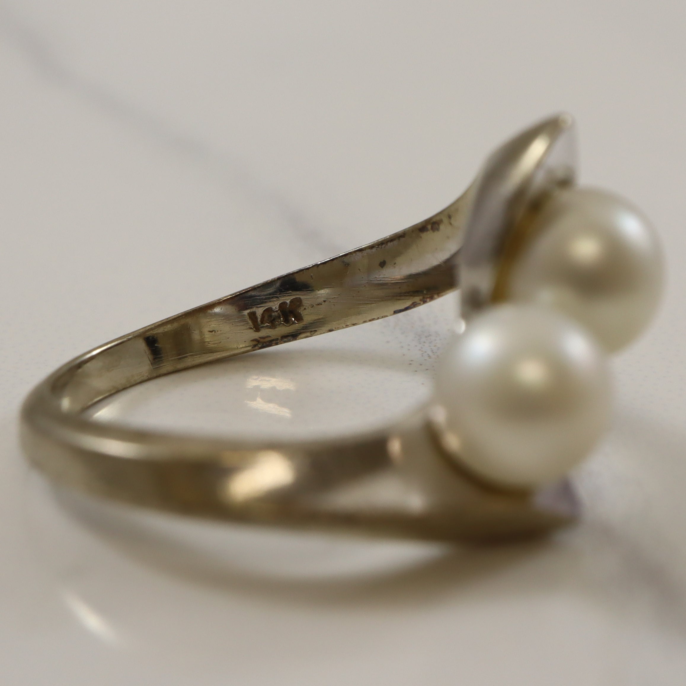 Double Pearl Bypass Ring | 3.90ct | SZ 6 |