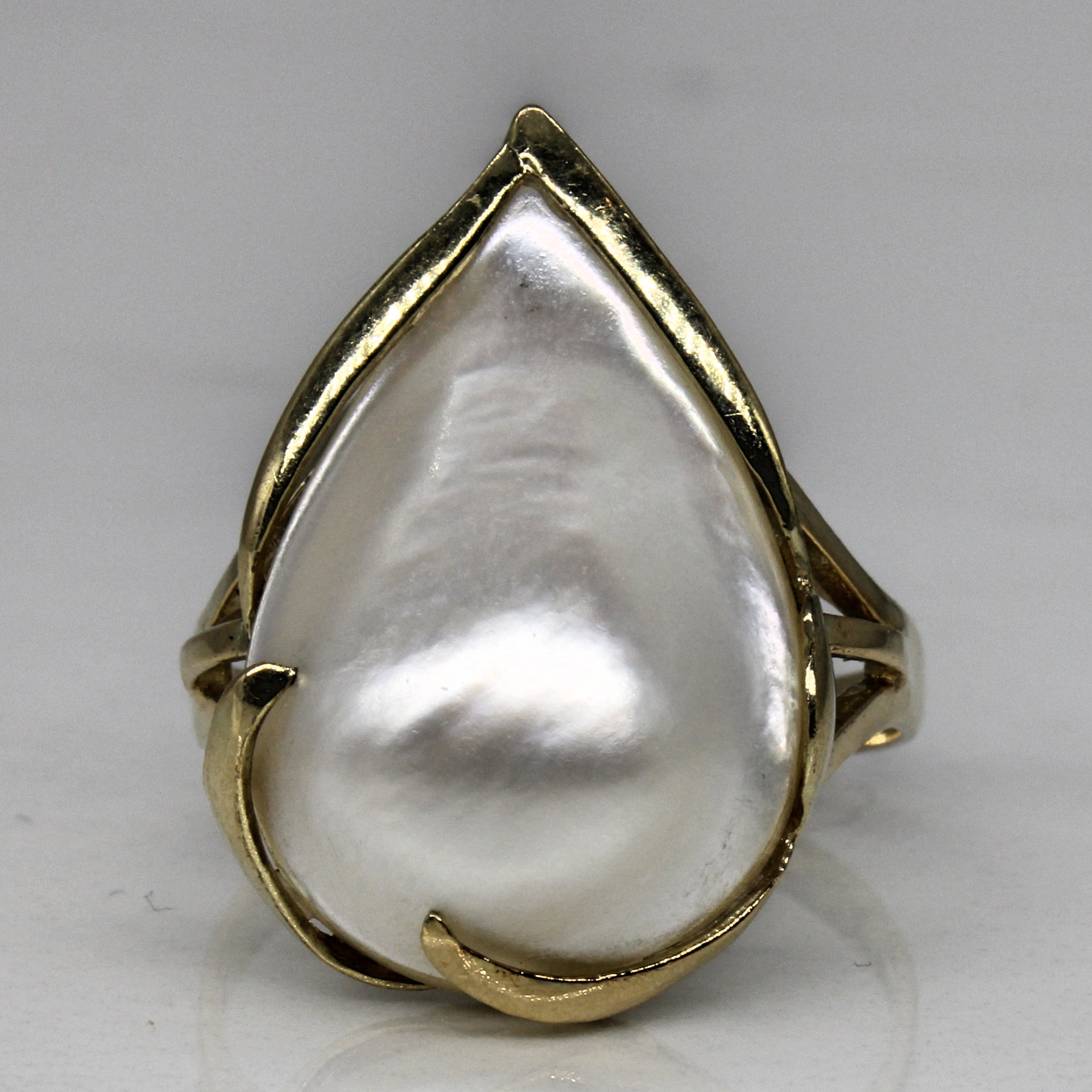Mabé Pearl Cocktail Ring | SZ 9.25 |