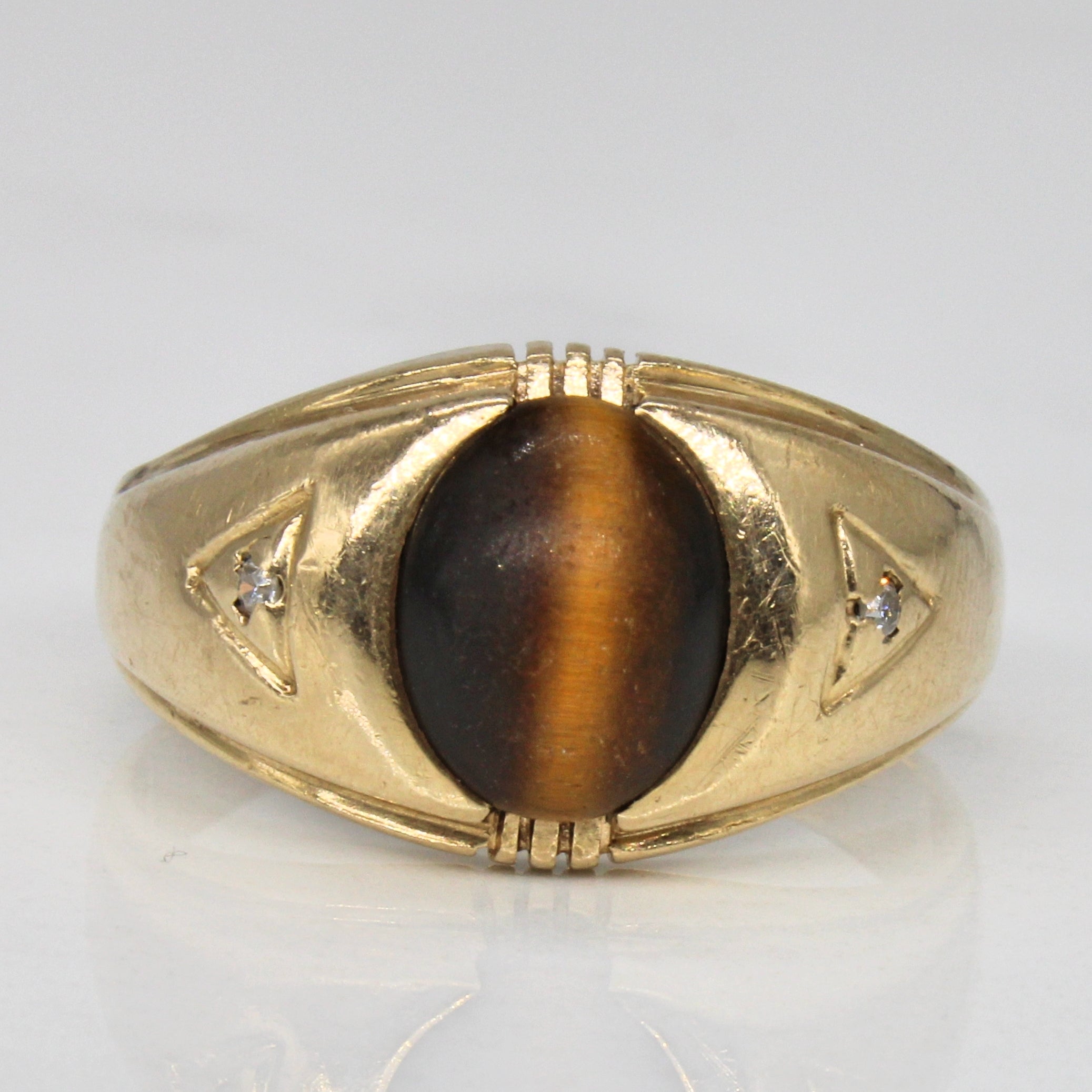 Bague œil de tigre et diamants | 2,00 ct, 0,02 ct au total | Taille 10,75 |