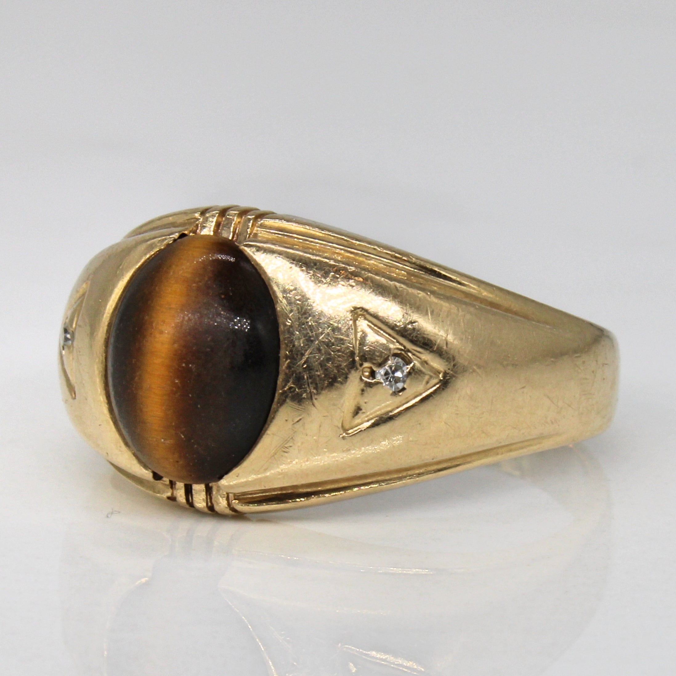 Bague œil de tigre et diamants | 2,00 ct, 0,02 ct au total | Taille 10,75 |
