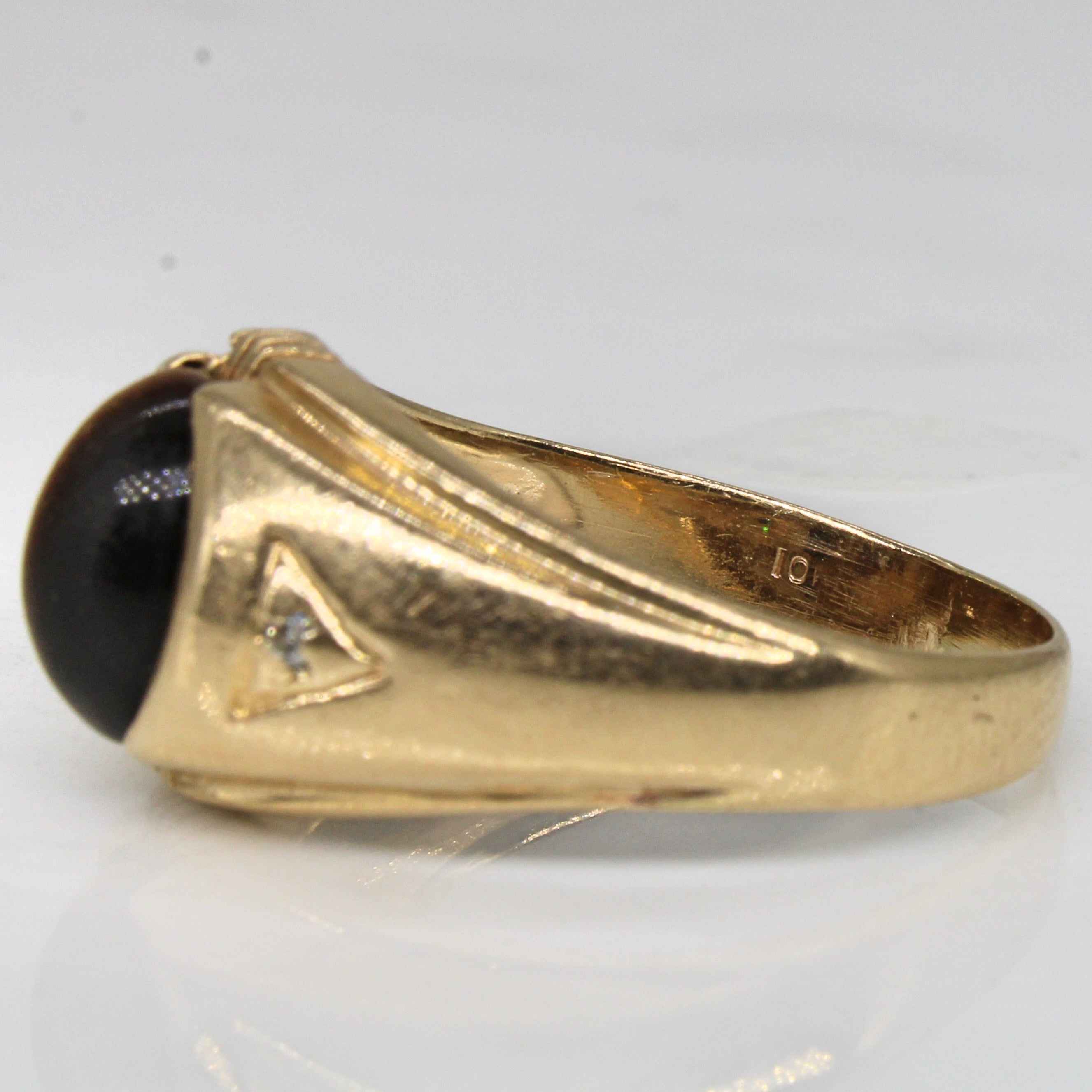 Bague œil de tigre et diamants | 2,00 ct, 0,02 ct au total | Taille 10,75 |