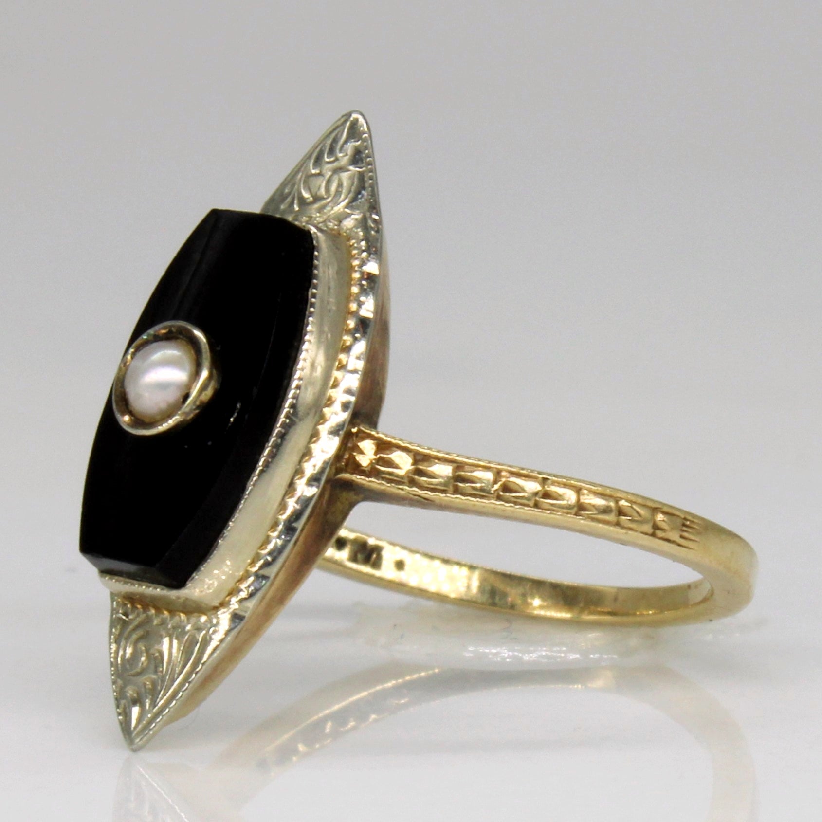 Mid Century Onyx & Pearl Ring | 0.70ct | SZ 3.5 |
