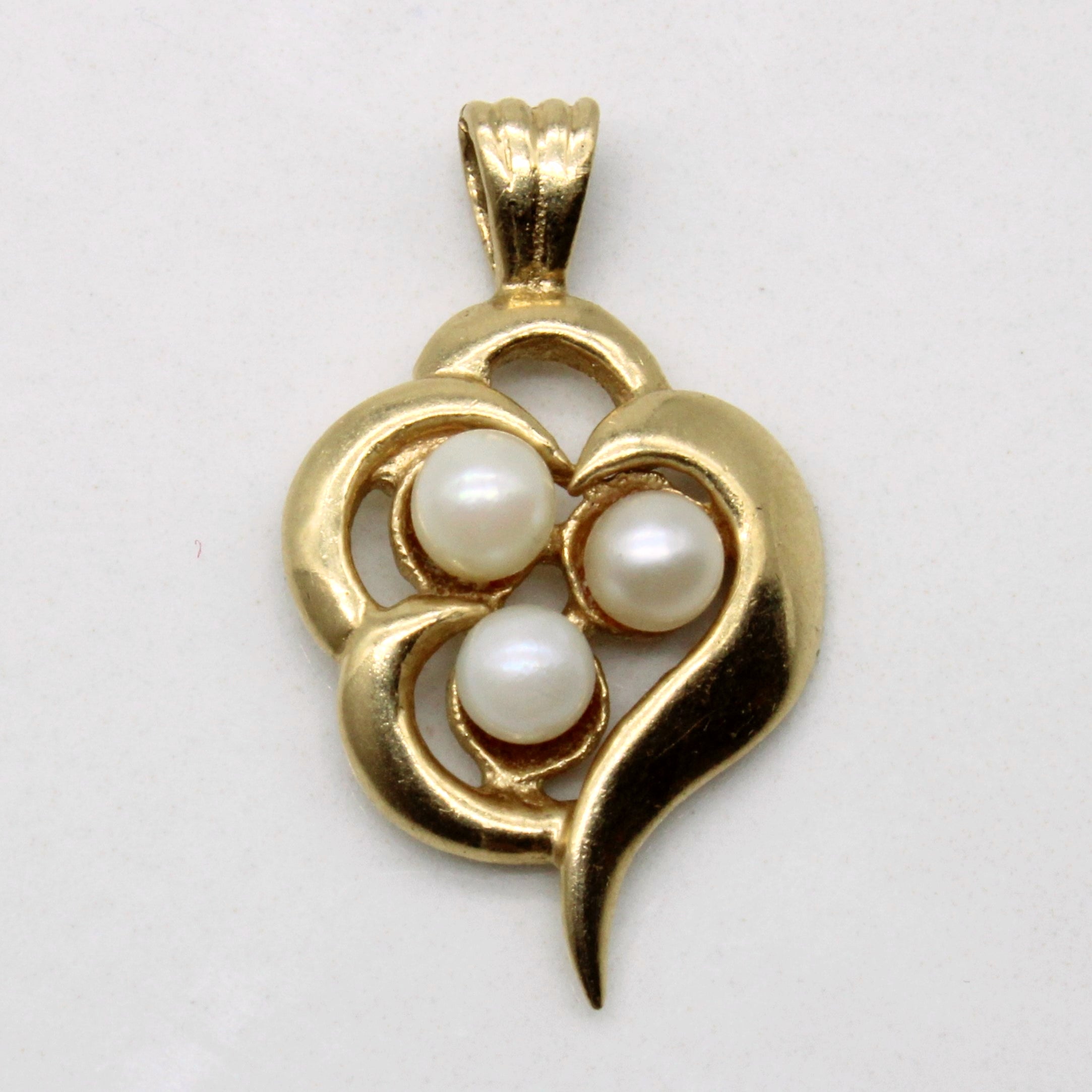 Three Stone Pearl Pendant |