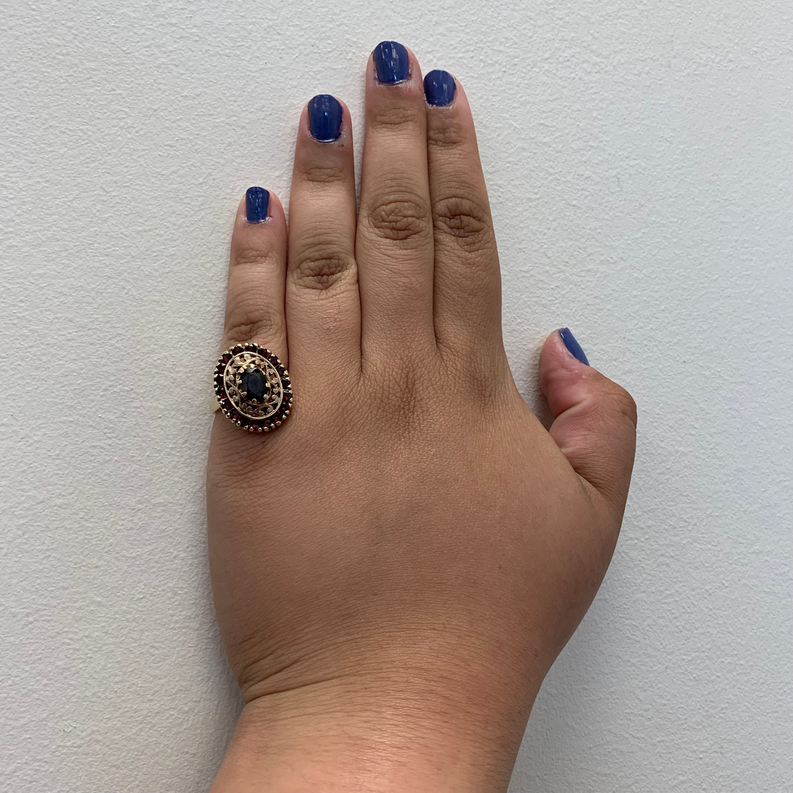Bague cocktail ovale en grenat | 2,75 ct | Taille 6,75 |