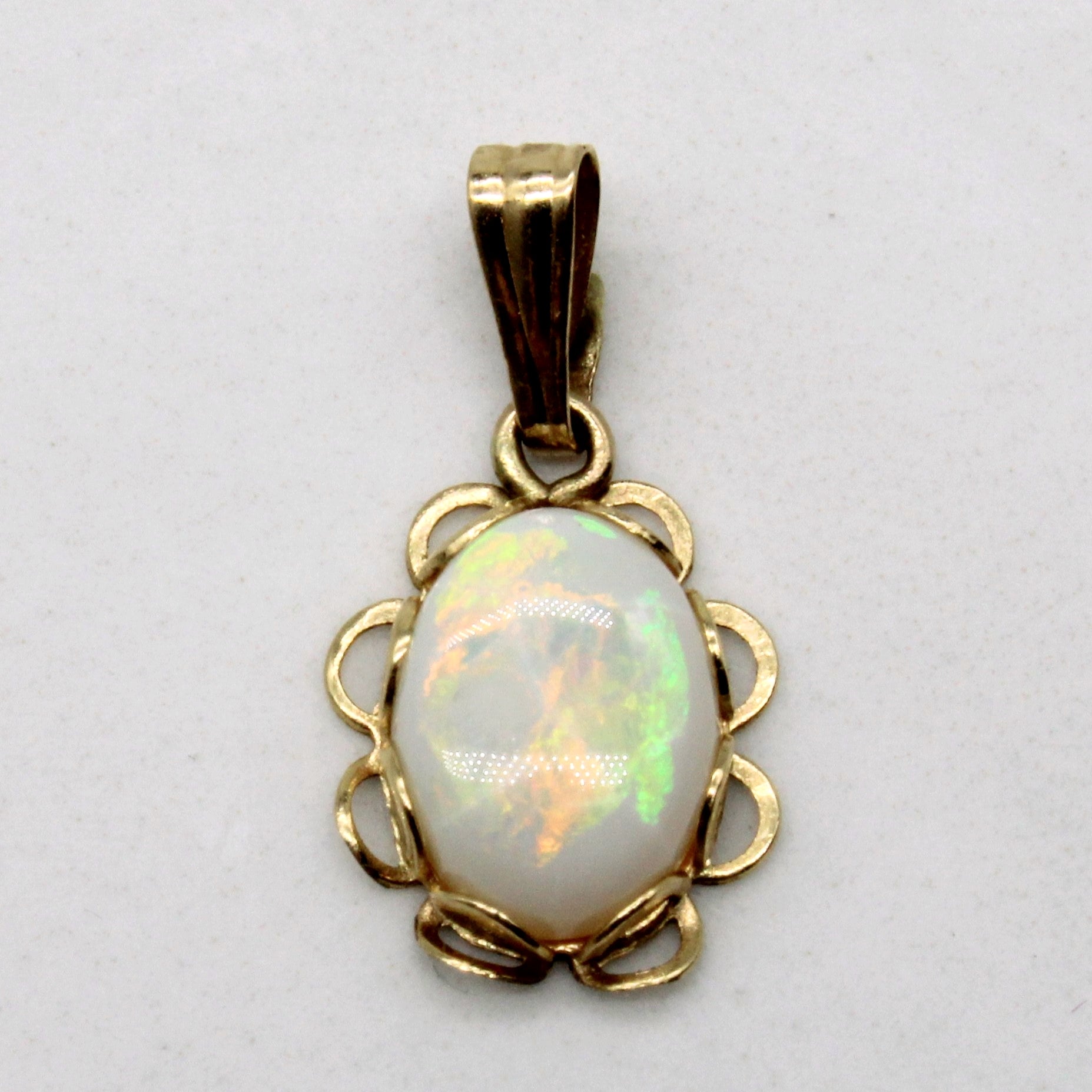 Pendentif en opale | 0,70 ct |