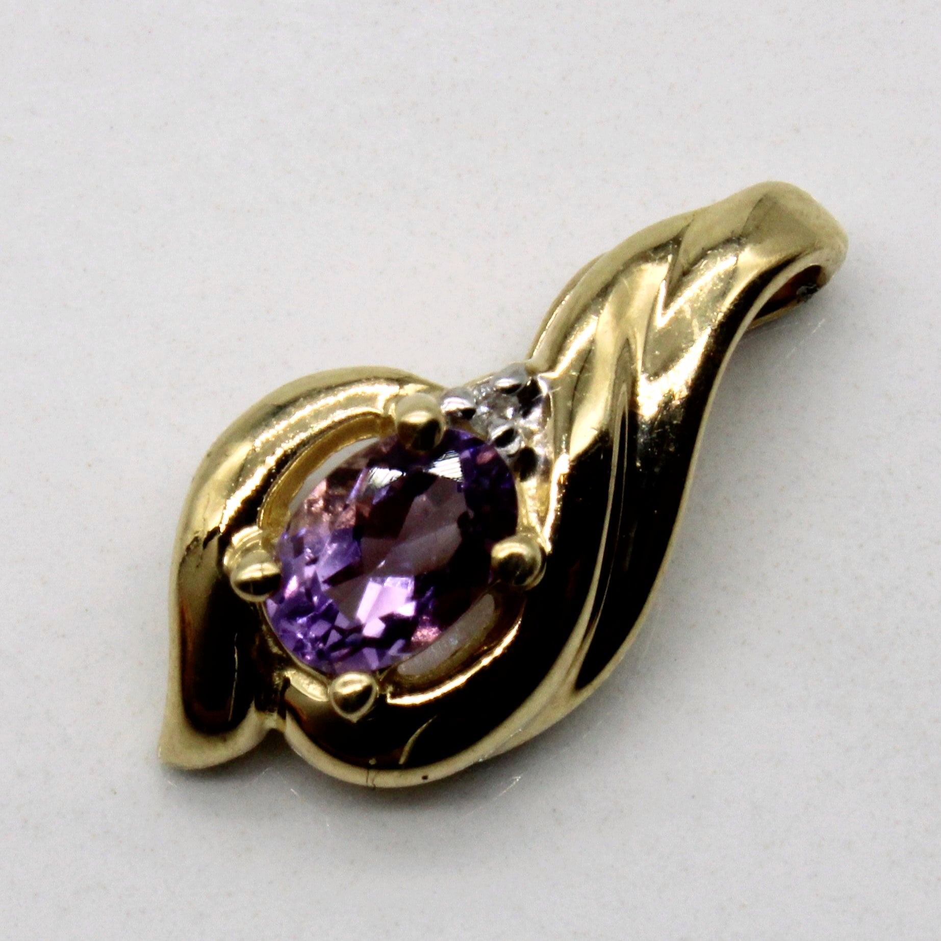 Amethyst & Diamond Pendant | 0.35ct, 0.01ct |