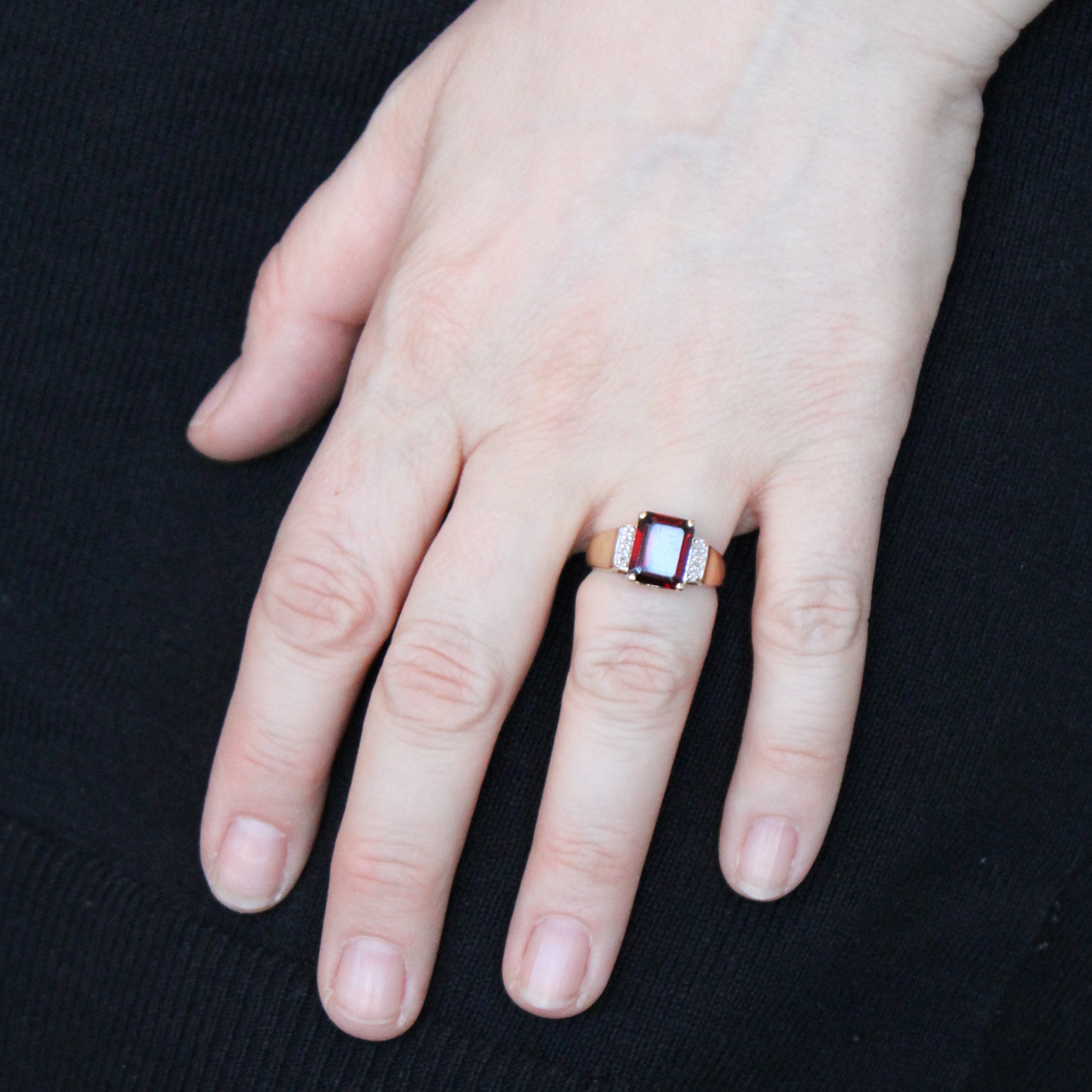 Garnet & Diamond Cocktail Ring | 3.25ct, 0.04ctw | SZ 6.75 |